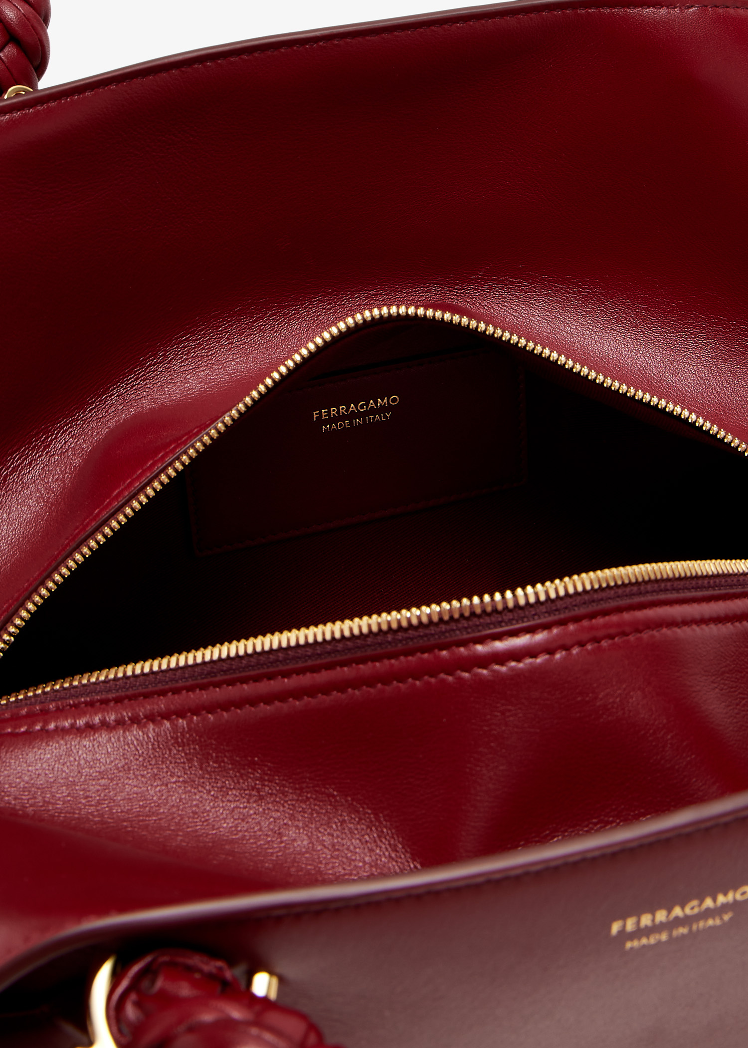 ハンドバッグ SALVATORE FERRAGAMO SCARF MEDIUM HANDBAG IN SMOOTH LEATHER Ferragamo Scarf medium tote bag for Women - Burgundy in UAE