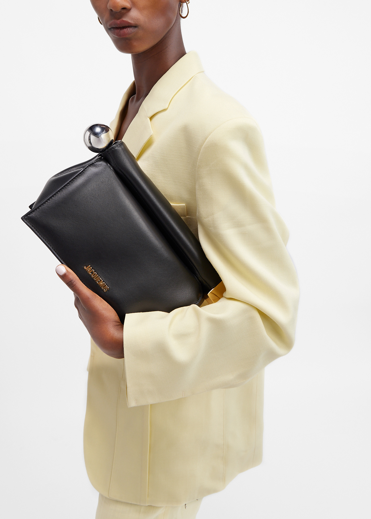 クラッチバッグ JACQUEMUS Woman Clutch Black 233BA3563171 990 Jacquemus La Pochette Rond Carré clutch for Women - Black in