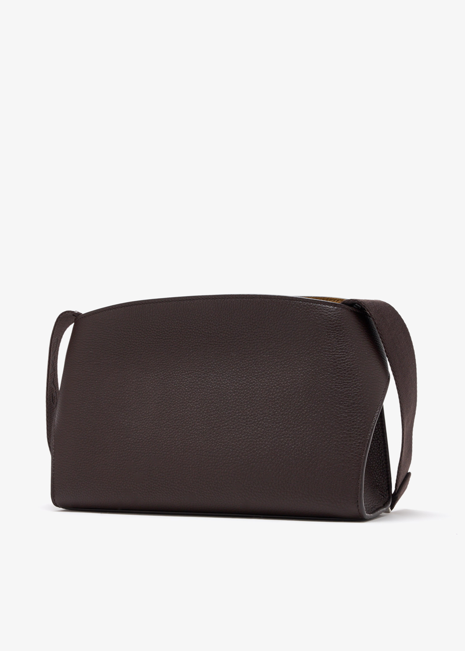 Ferragamo Hug messenger bag for Men - Brown in UAE | Level Shoes