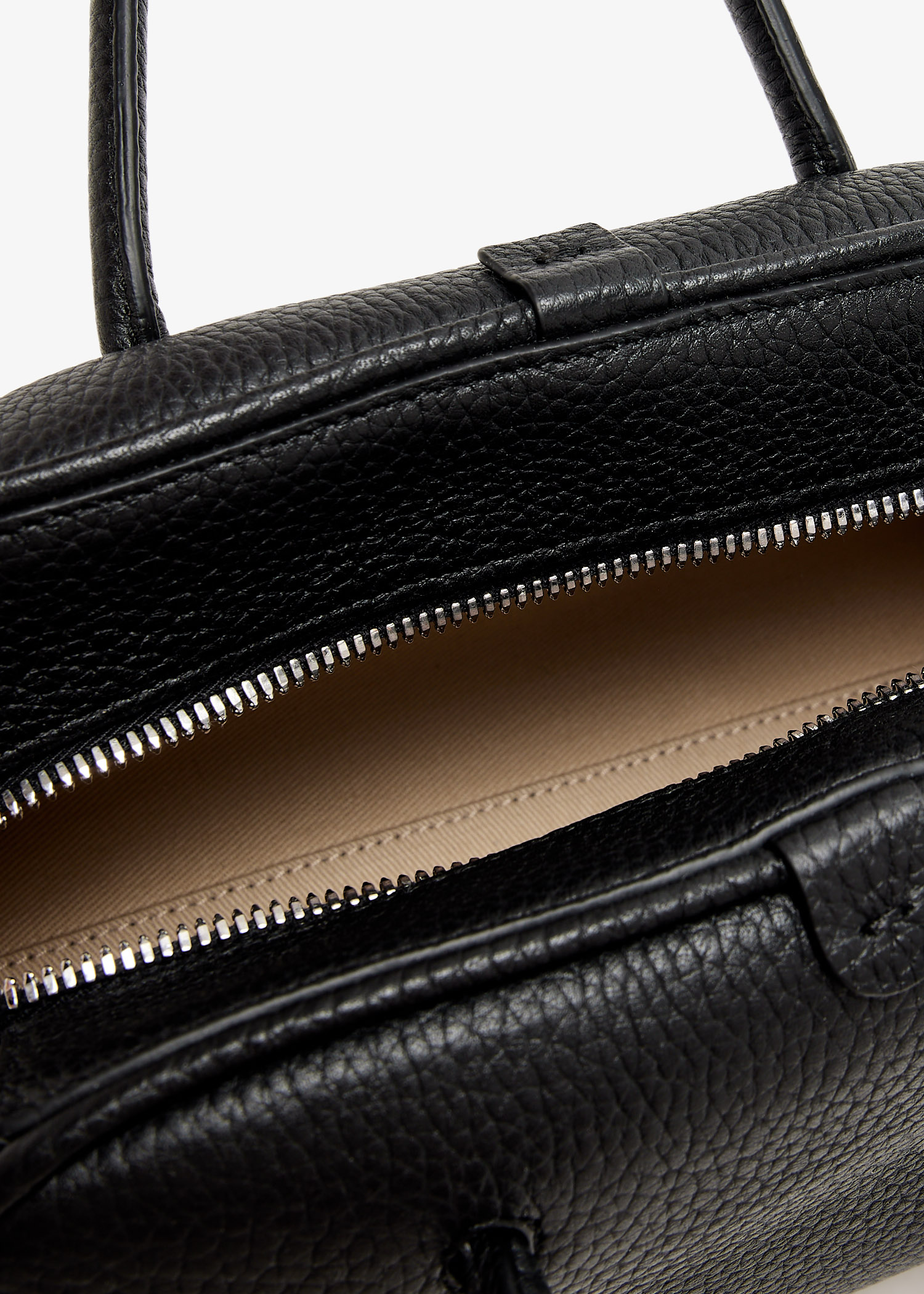 Jacquemus Le Petit Turismo bag for Women - Black in UAE | Level Shoes
