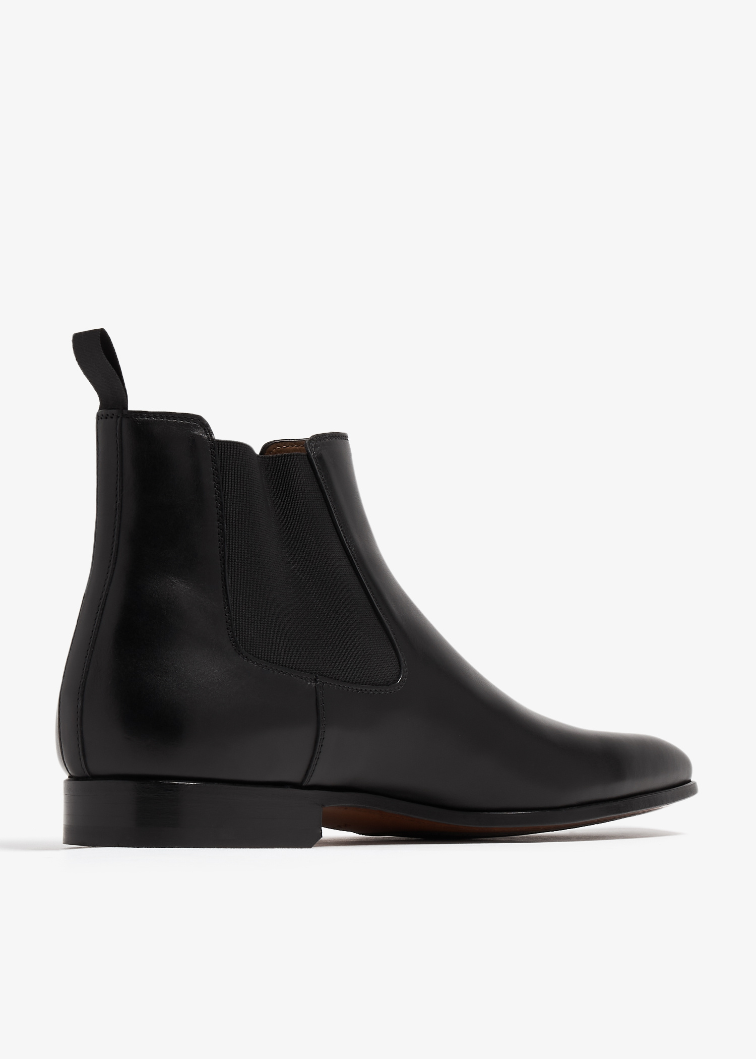 Magnanni Chelsea boots for Men - Black in UAE | Level Shoes display picture 3