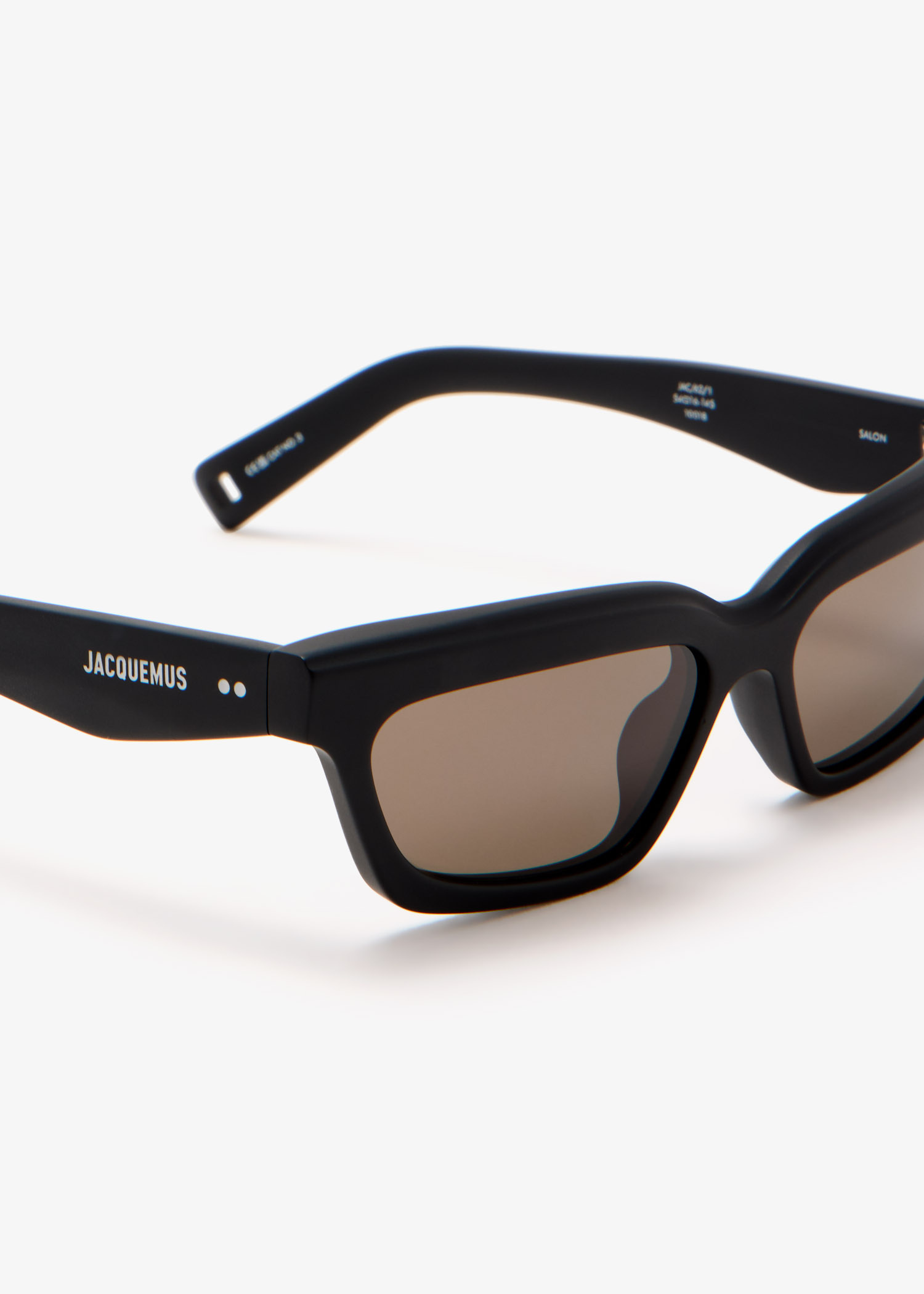 【送料&関税込】Jacquemus SALON Sunglasses - Unisex Jacquemus Salon Sunglasses | Shopbop