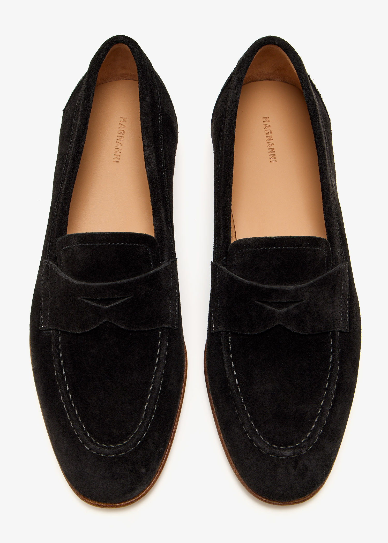 Magnanni Suede loafers for Women - Black in UAE | Level Shoes 