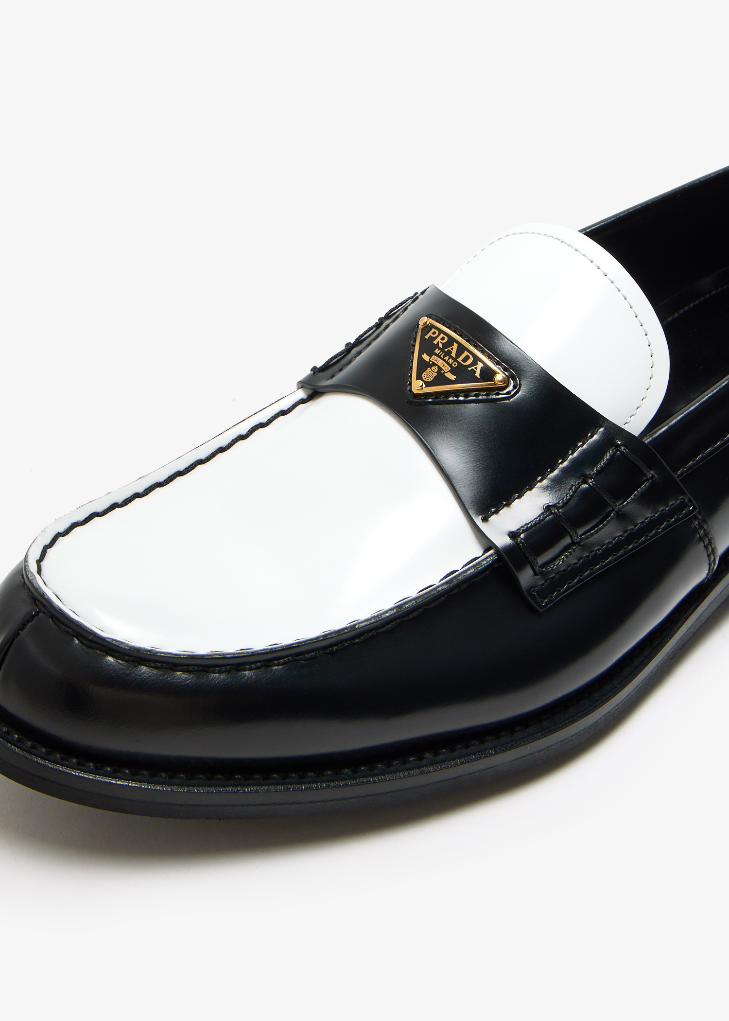 Prada Two-tone brushed leather loafers for Men - Black in