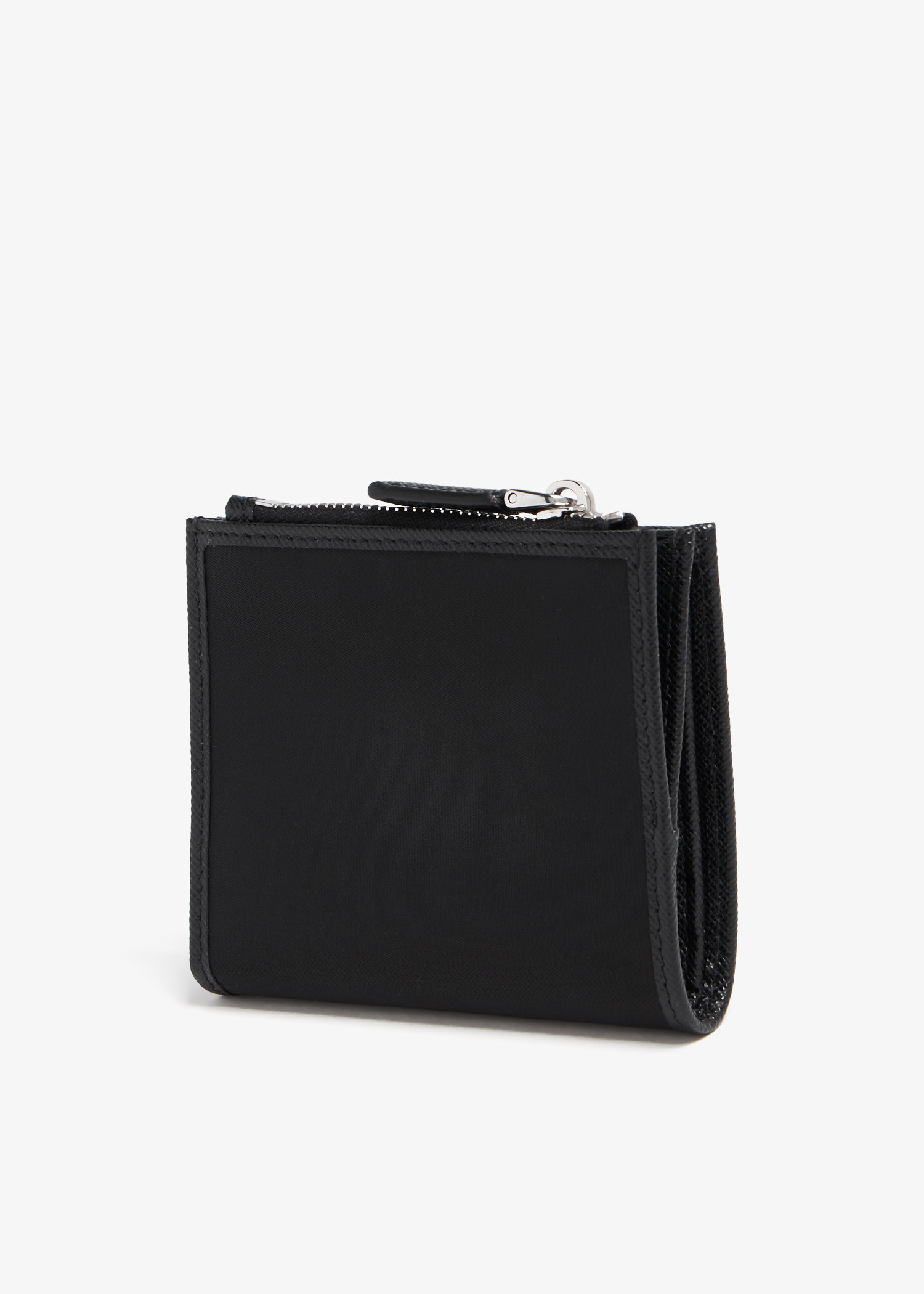 【人気/関税/送料込み】 Prada Small Re-Nylon Wallet Black 2ML Black Small Re-nylon Wallet | PRADA
