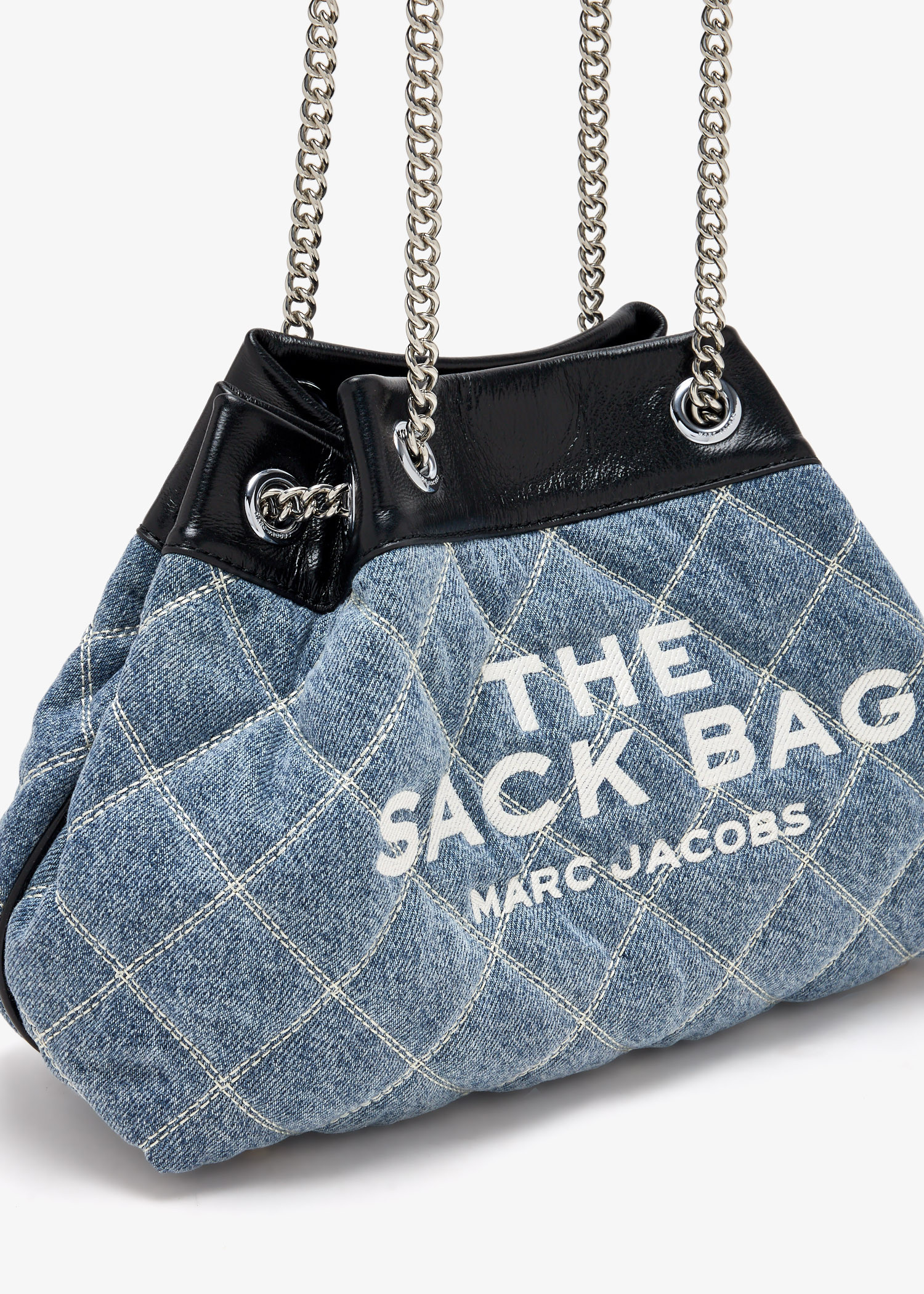 【限定】MARC JACOBS HE QUILTED DENIM CHAIN SACK BAG LARGE Marc Jacobs The Quilted Denim Chain Sack Bag | Blue | FARFETCH