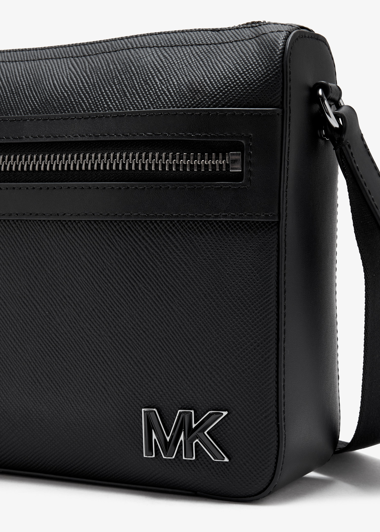 Michael Kors Edison Medium messenger bag for Men - Black in UAE