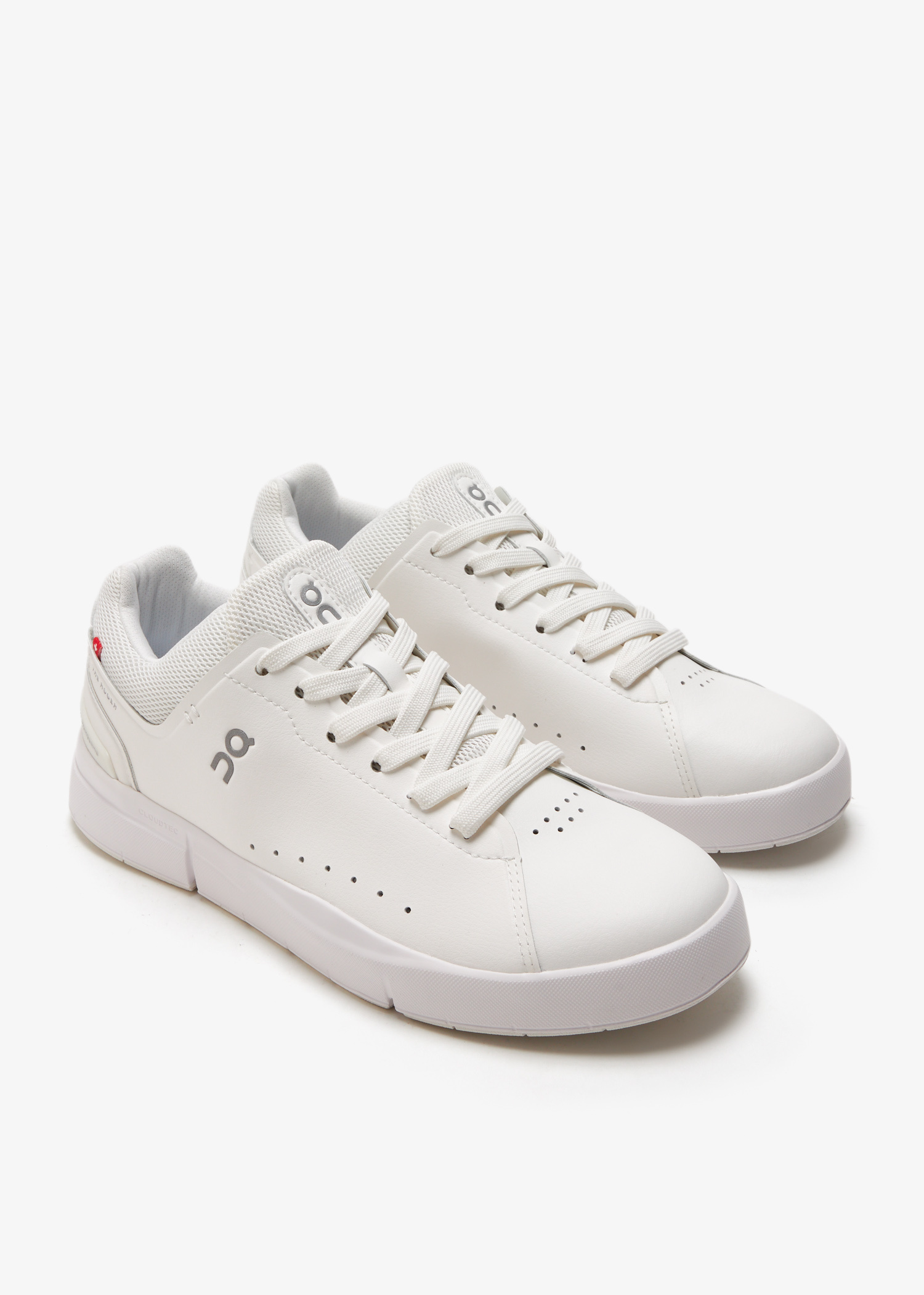 On The Roger Advantage sneakers for Women - White in USA | Level Shoes
