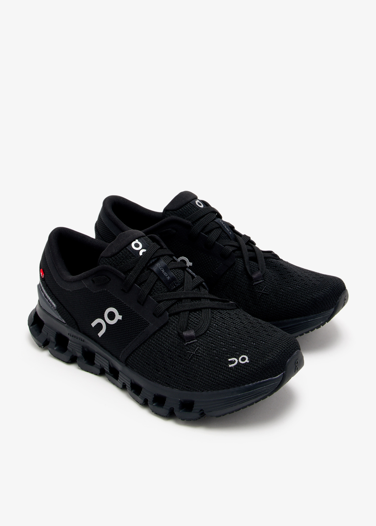 On Cloud X 4 sneakers for Women - Black in USA | Level Shoes