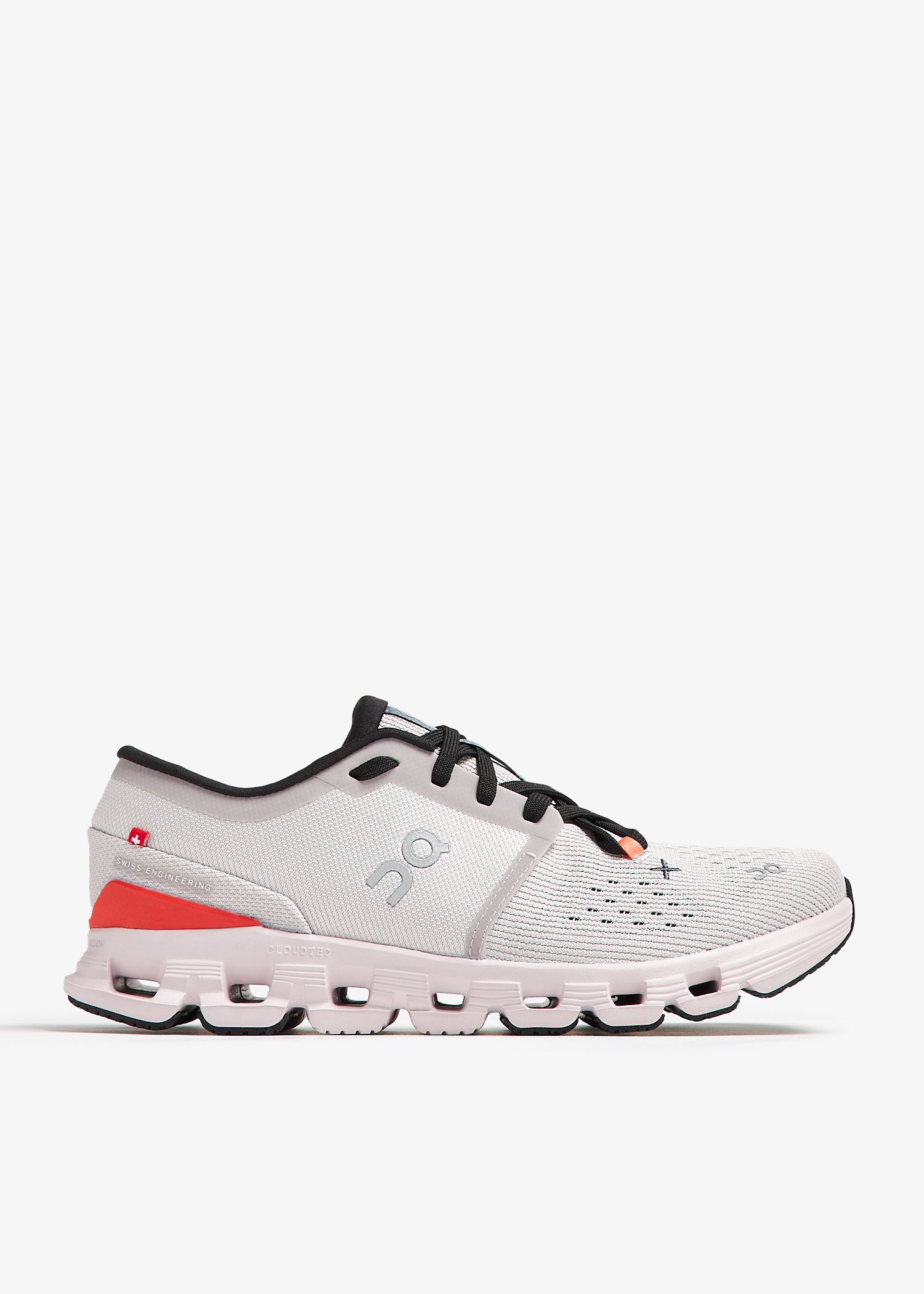 On Cloud X 4 sneakers for Women - White in UAE | Level Shoes
