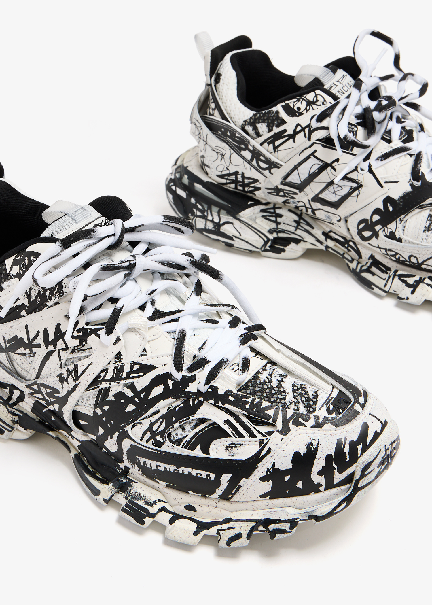 BALENCIAGA＊Track Signature グラフティ スニーカー＊送料込 track BALENCIAGA(バレンシアガ) スニーカー(メンズ) - 海外通販