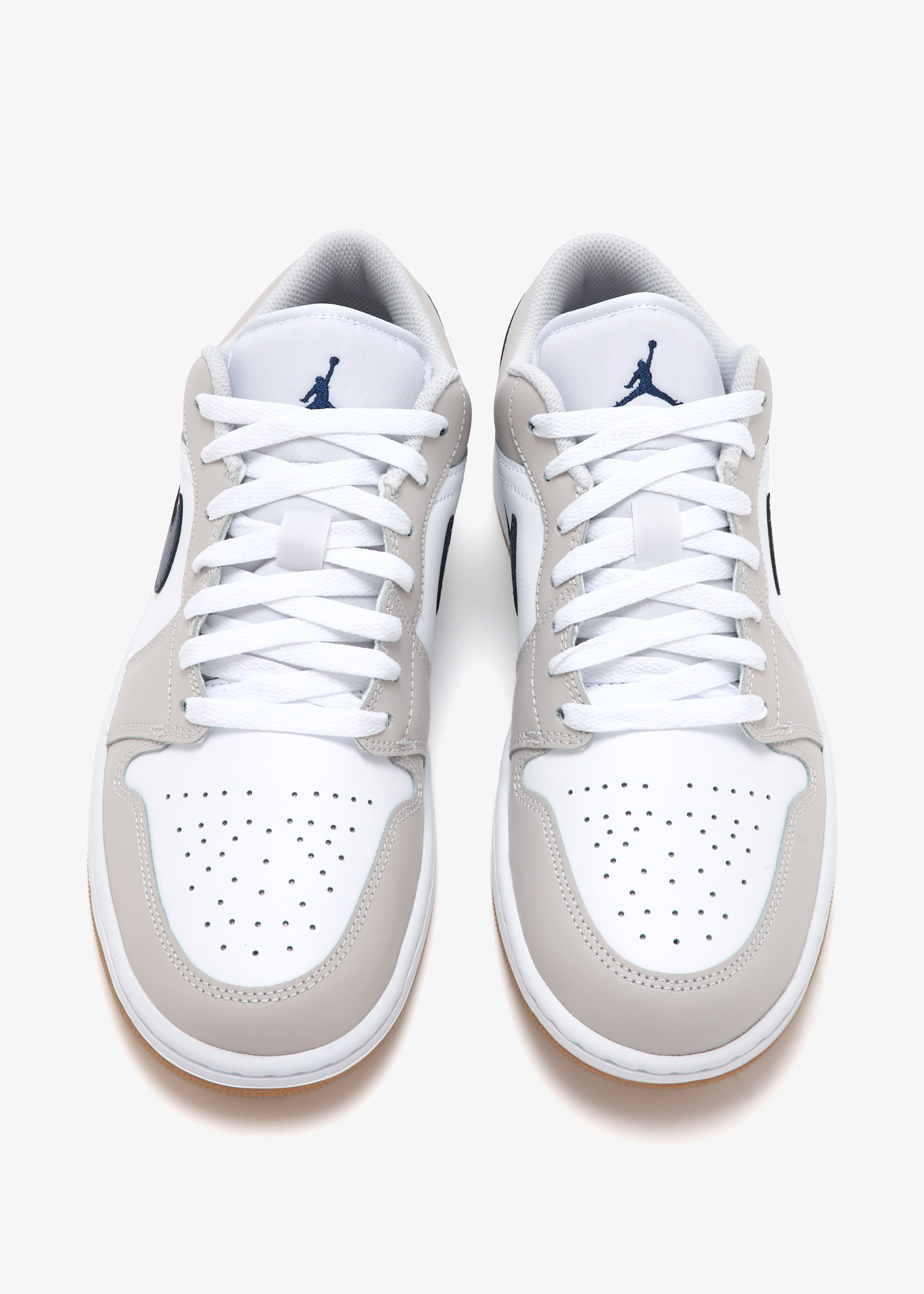 gori20素子白1L1 Nike Air Jordan 1 Low sneakers for Men - White in Qatar