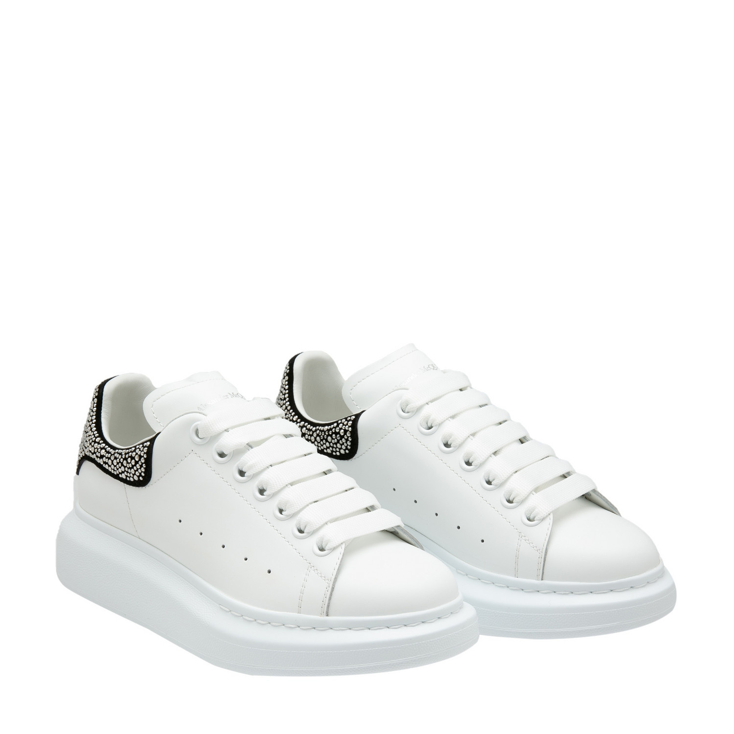 しらうめ McQueen Oversized sneakers for Women - White in UAE | Level
