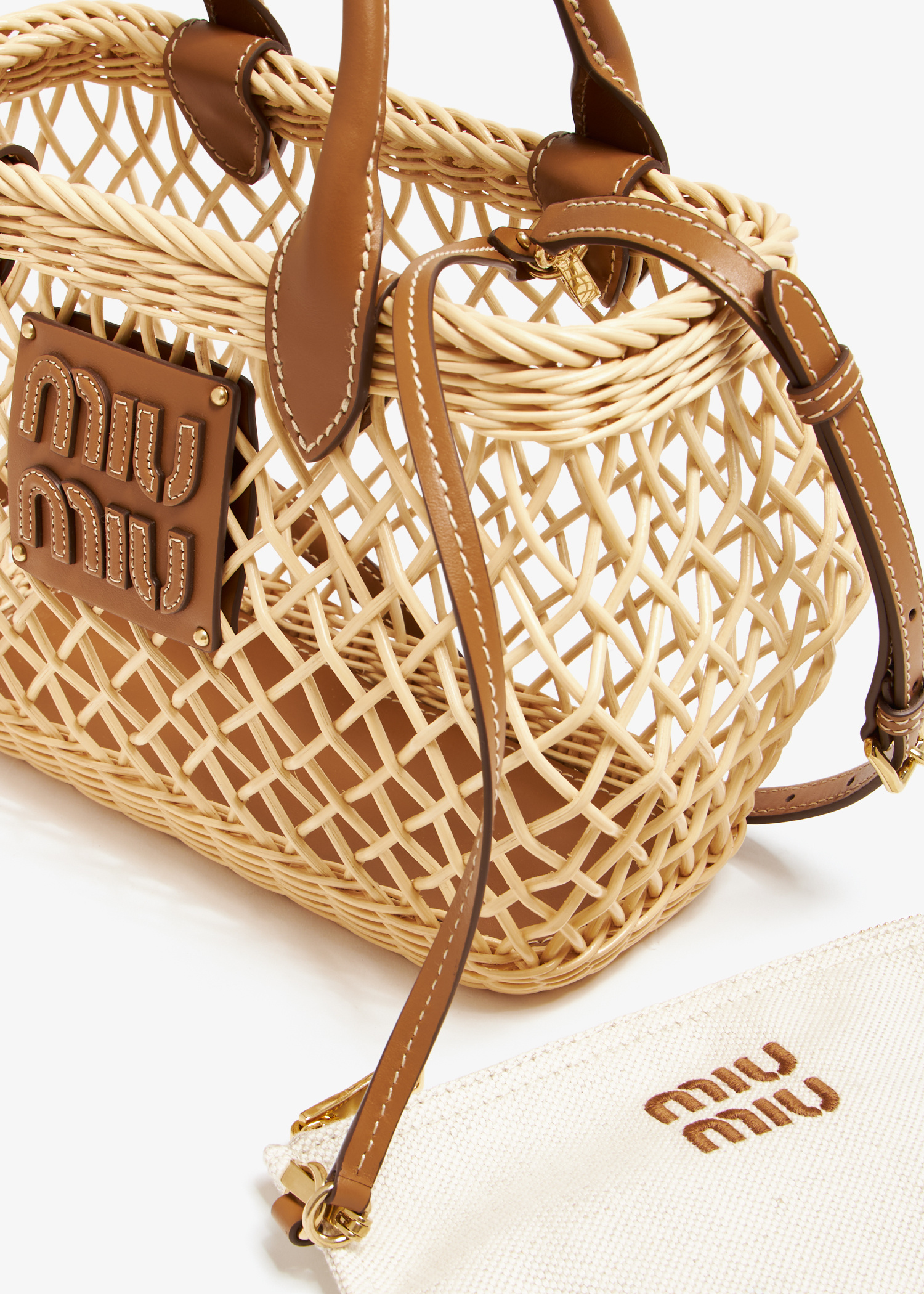 ハンドバッグ Miu Miu Beige and Brown Raffia Handbag Miu Miu Raffia and Leather Handbag