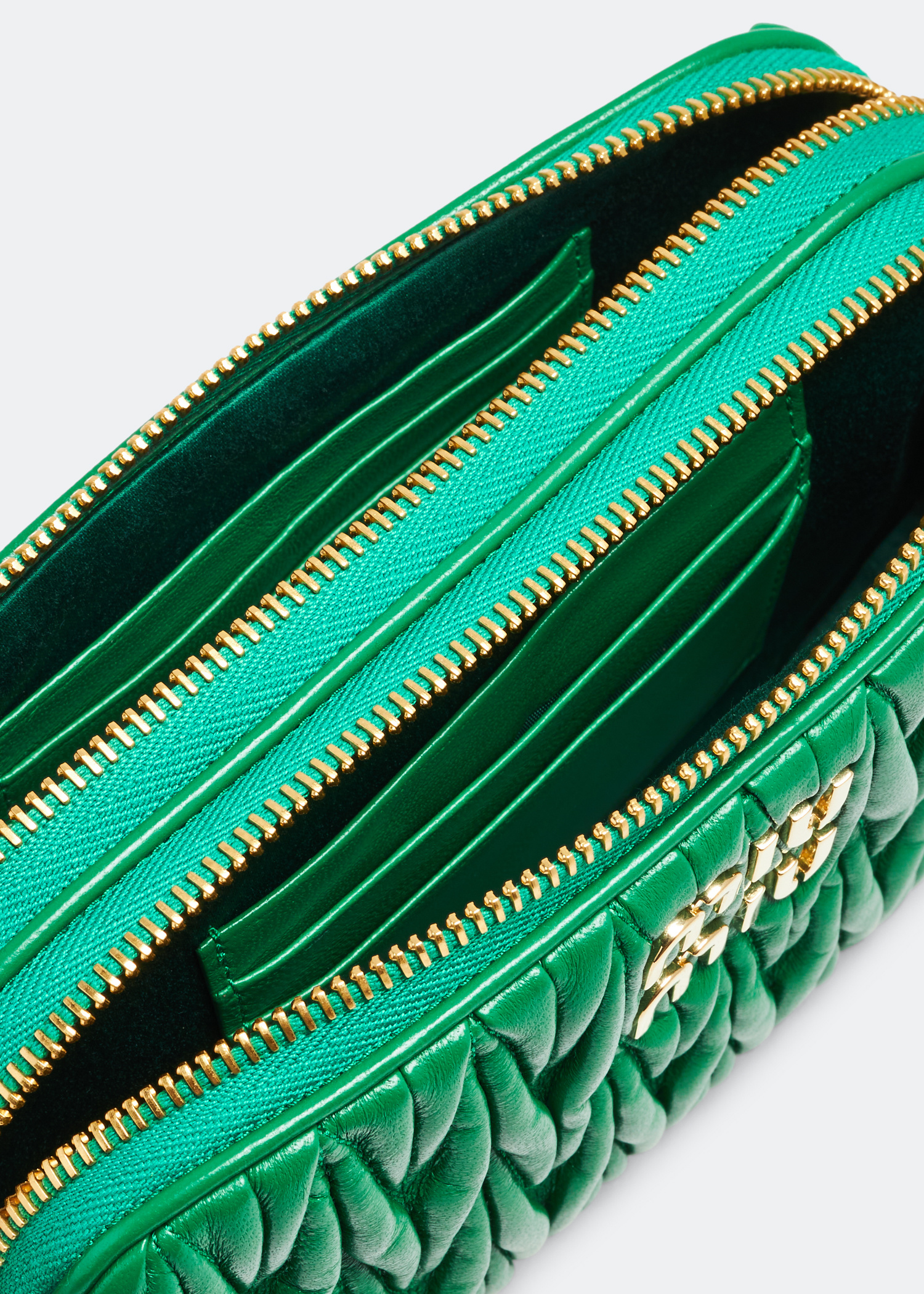 miumiu☆ロゴポイント クラッチ ポーチ バッグ LADIES GREEN Miu Miu Matelassé Crossbody Bag | Green | FARFETCH MY