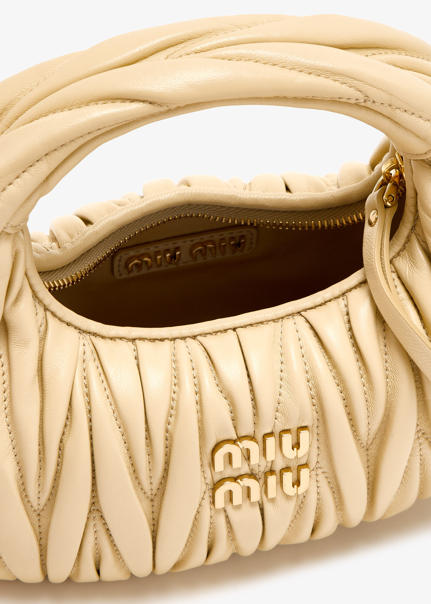ショルダーバッグ・ポシェット MIU MIU MATERASSE MINI HOBO BAG Miu Miu Wander Matelassè Mini Hobo Bag Miu Miu