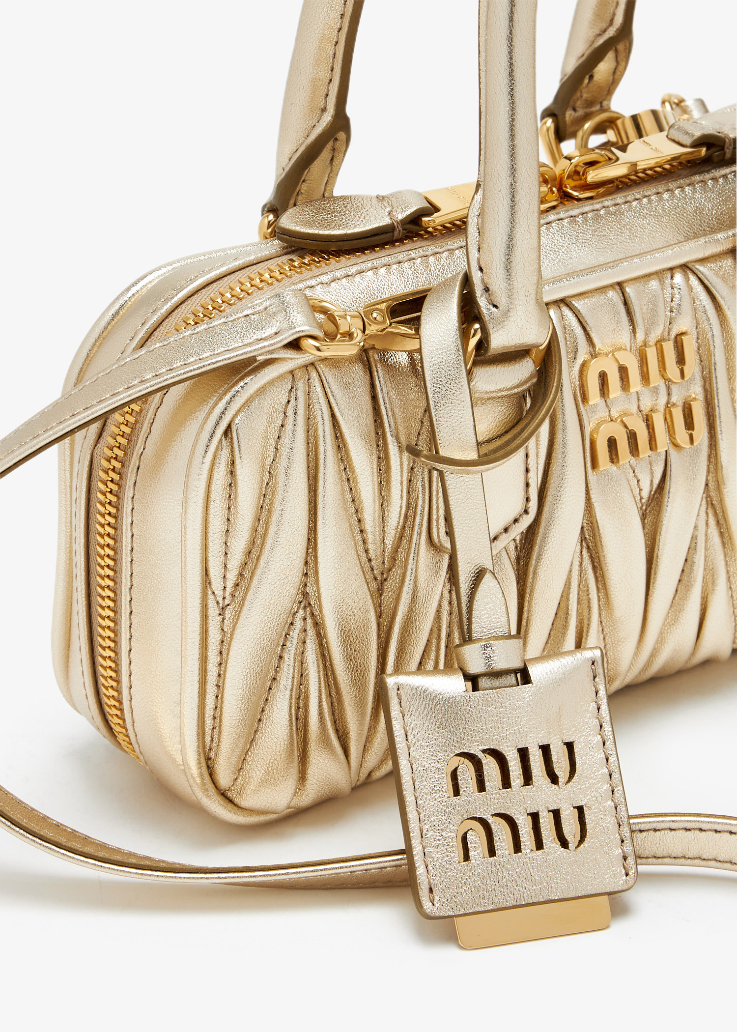 ≪Miu Miu≫Arcadie マトラッセ ナッパレザー ミニバッグ Gold 26751949_56376788_600.jpg