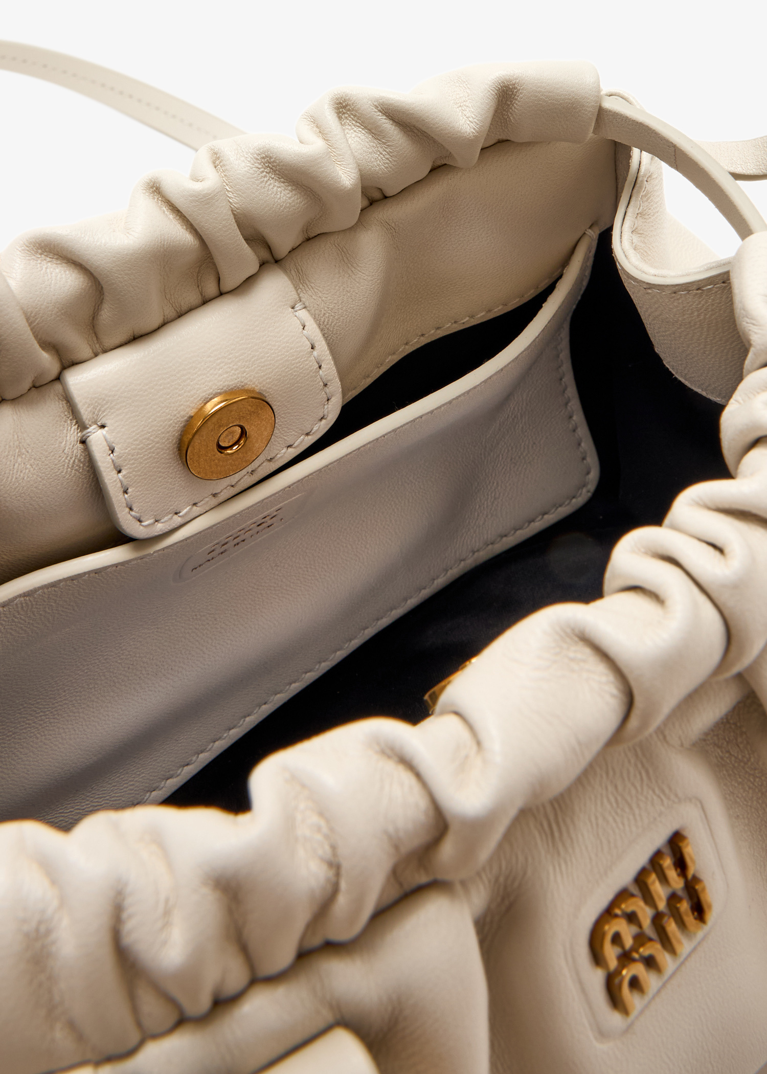 関税込み【Miu Miu】NAPPA LLIZZATA メタリック ミニポーチ 210.jpg