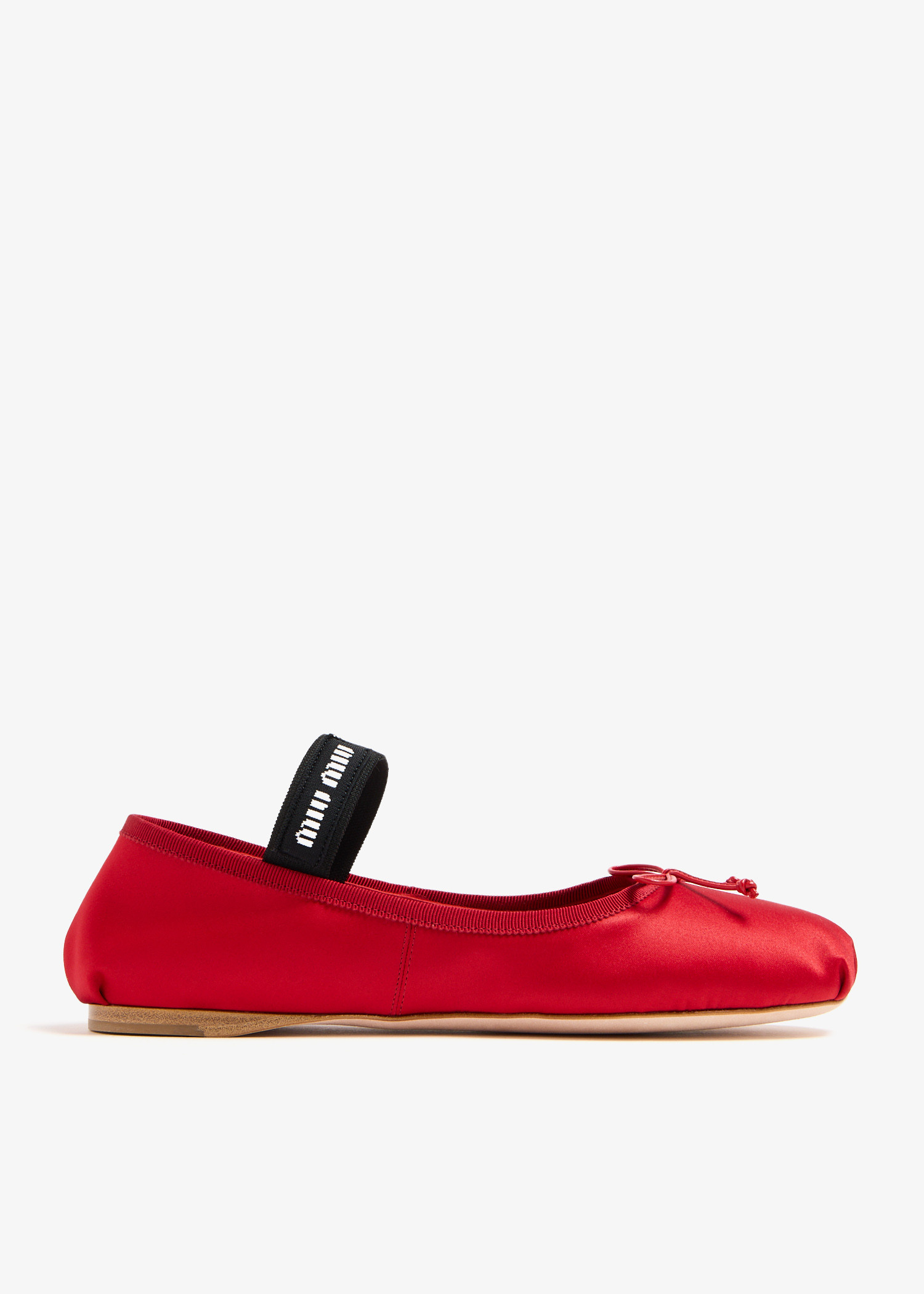フラットシューズ MIU MIU Red Satin Ballerinas Miu Miu Satin ballerinas for Women - Red in UAE | Level Shoes