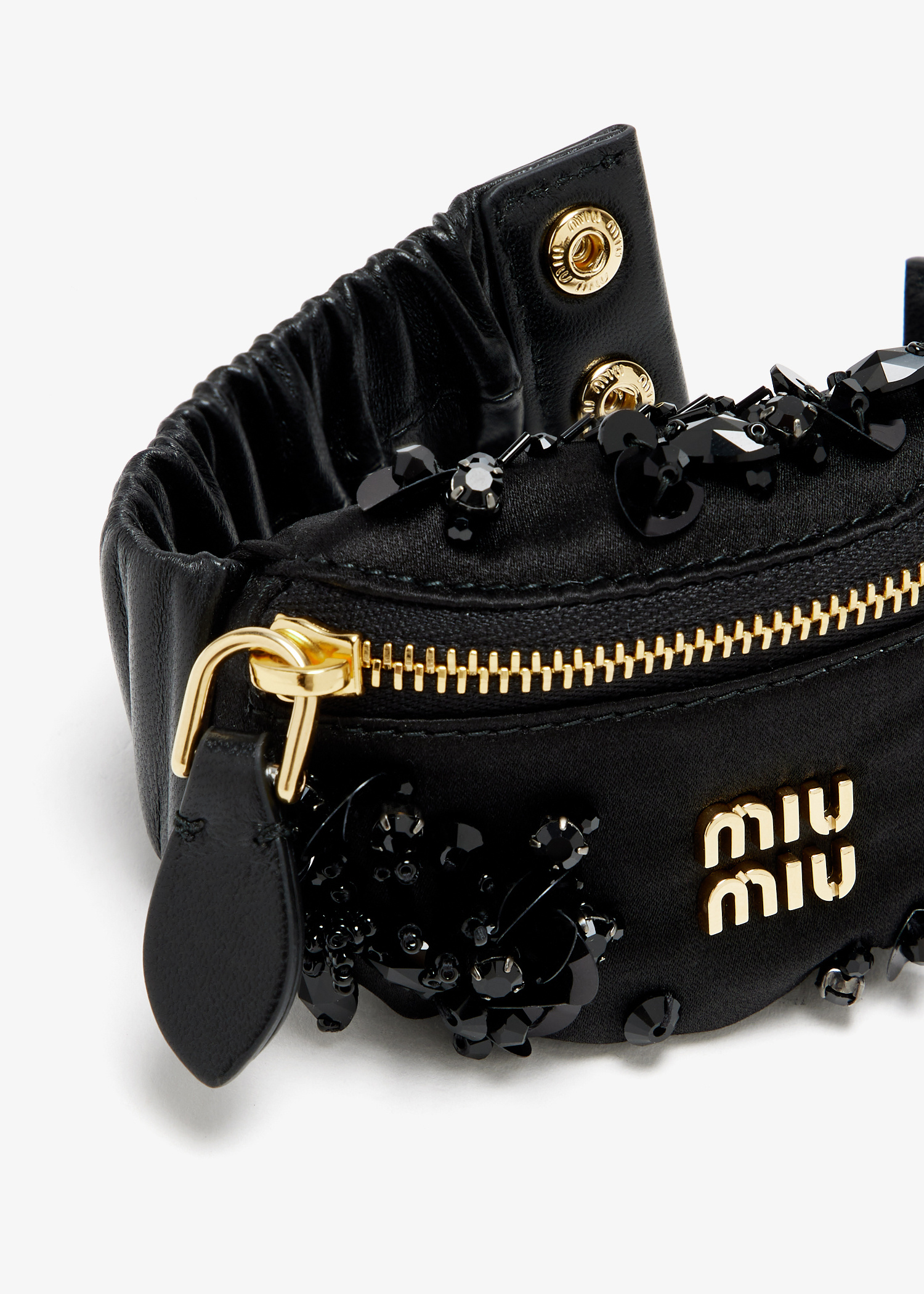 【関税&送料込】Miu Miu Black Fabric Bracelet Miu Miu logo-charm Rope Bracelet | Black | FARFETCH