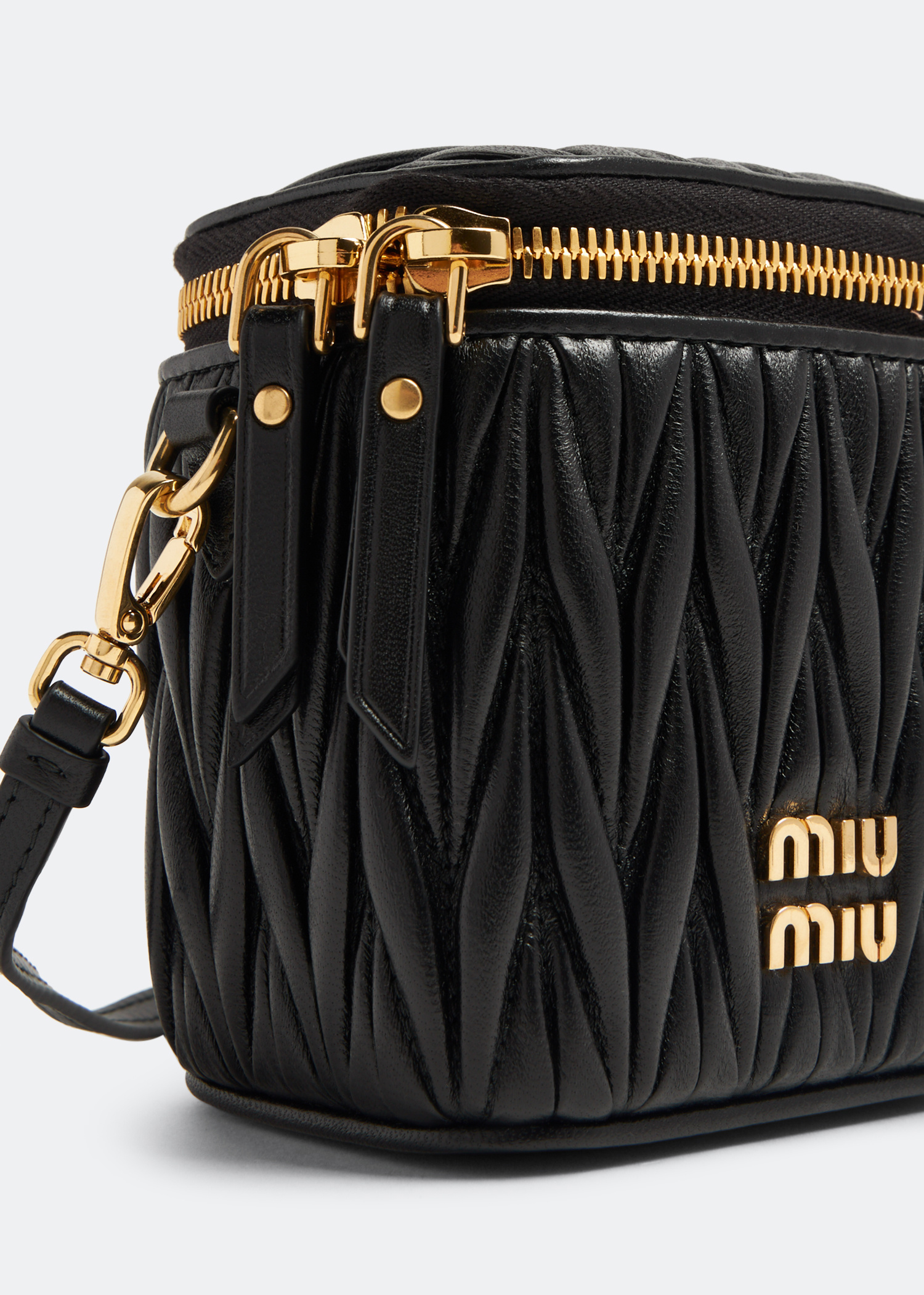 ☆大人気ライン 国内発☆ miu miu MATELASSE LEATHER Micro BAG Miu Miu Matelassè Micro Bag Miu Miu