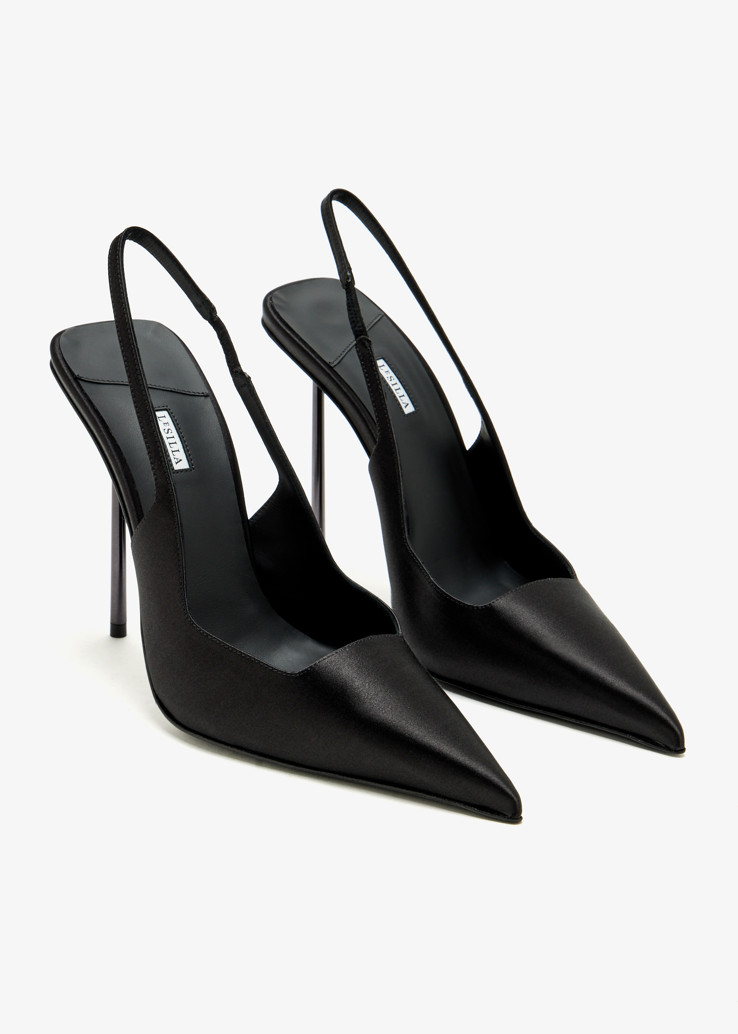 サンダル・ミュール LE SILLA Black satin Chanel Amelia pumps Le Silla Satin Chanel Amelia Pumps In Black | ModeSens