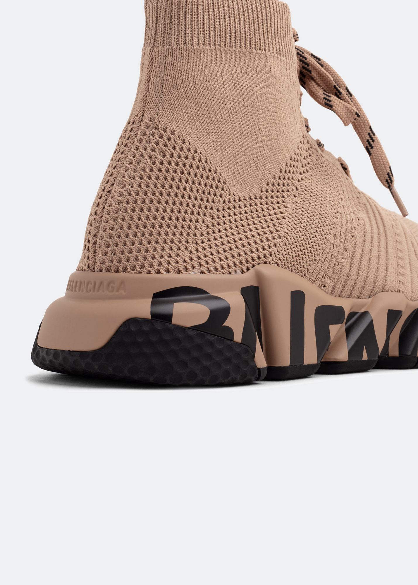 Balenciaga Speed 2.0 lace up sneakers for Men - Beige in KSA Balenciaga Speed 2.0 lace up sneakers for Men - Beige in KSA