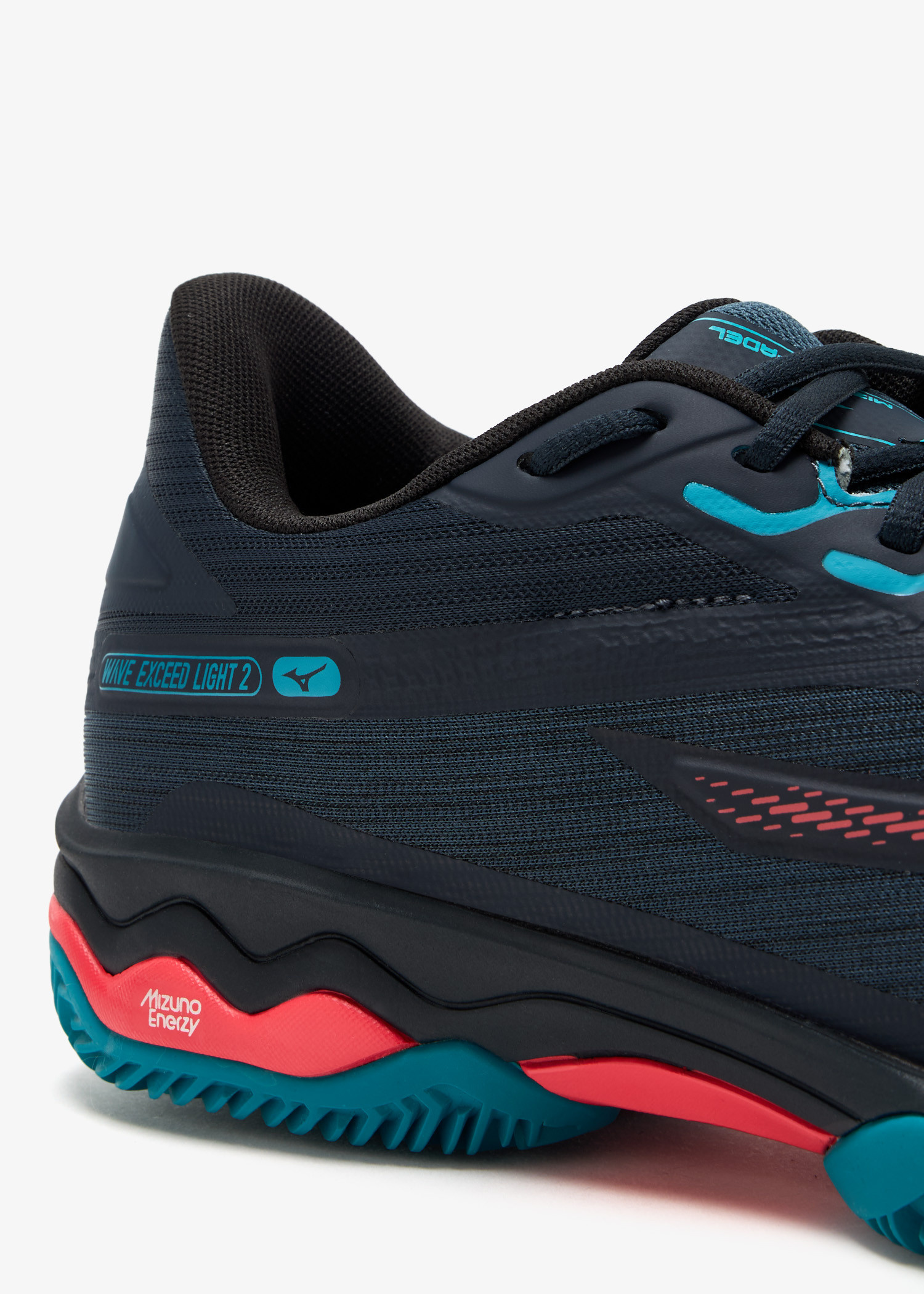 Mizuno Wave Exceed Light 2 sneakers for Men - Navy in Qatar