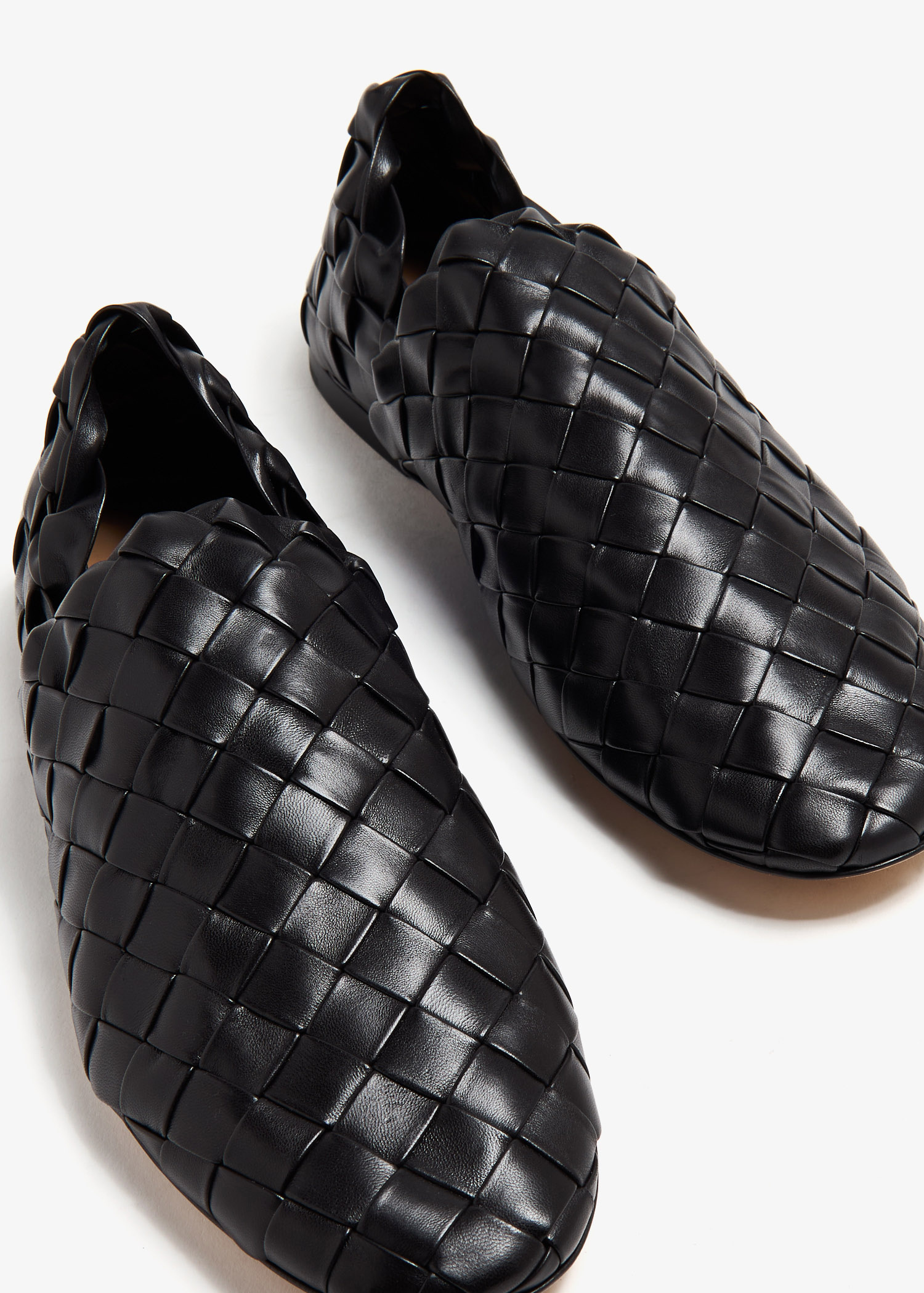 Bottega Veneta Intreccio leather slippers for Men - Black in