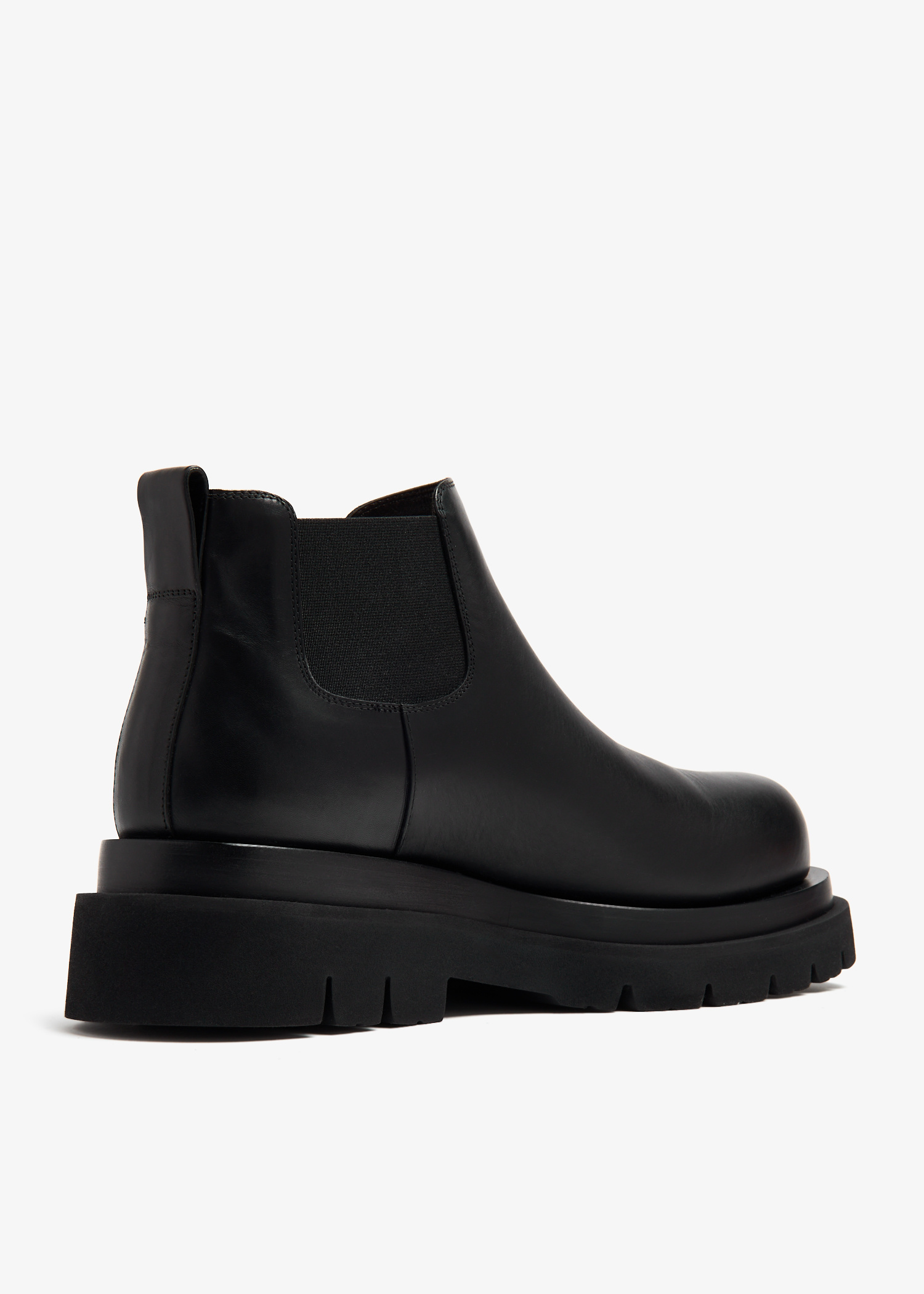 Bottega Veneta Lug boots for Men - Black in USA | Level Shoes