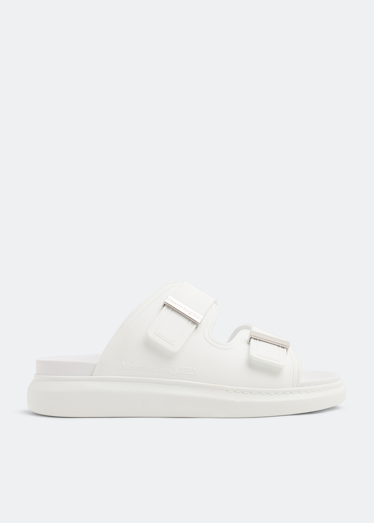 サンダル ALEXANDER MCQUEEN Men Sandals 663564W4RF0 9061 WHITE McQueen Hybrid sandals for Men - White in UAE | Level Shoes