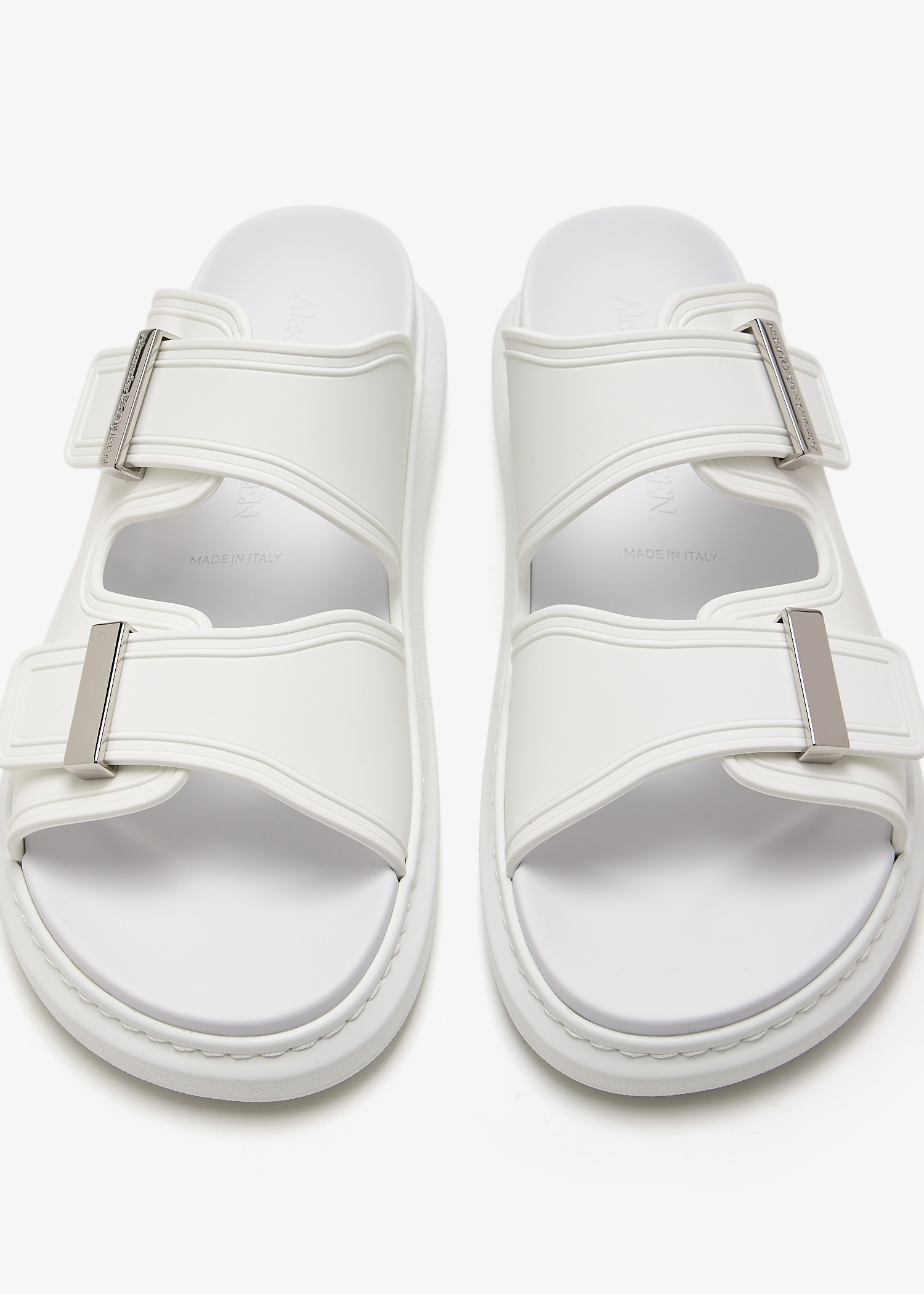 サンダル ALEXANDER MCQUEEN Men Sandals White 663563W4Z51 9359 McQueen Hybrid sandals for Men - White in UAE | Level Shoes