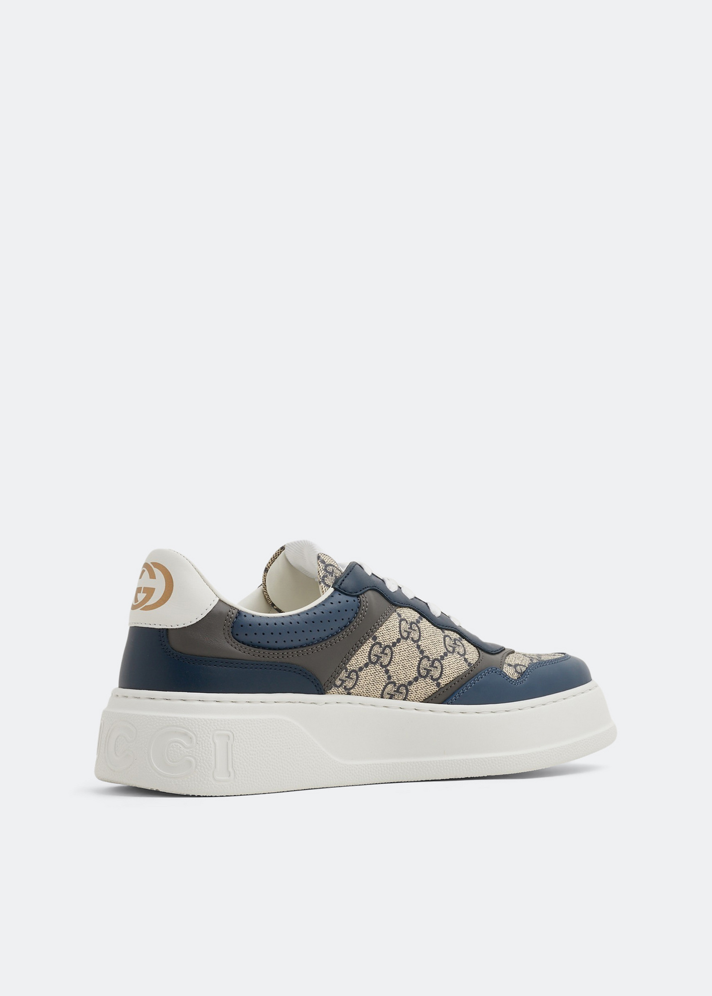 【送料&関税込】Gucci Gg Sneakers Gucci GG Supreme Sneakers | Saks Fifth Avenue