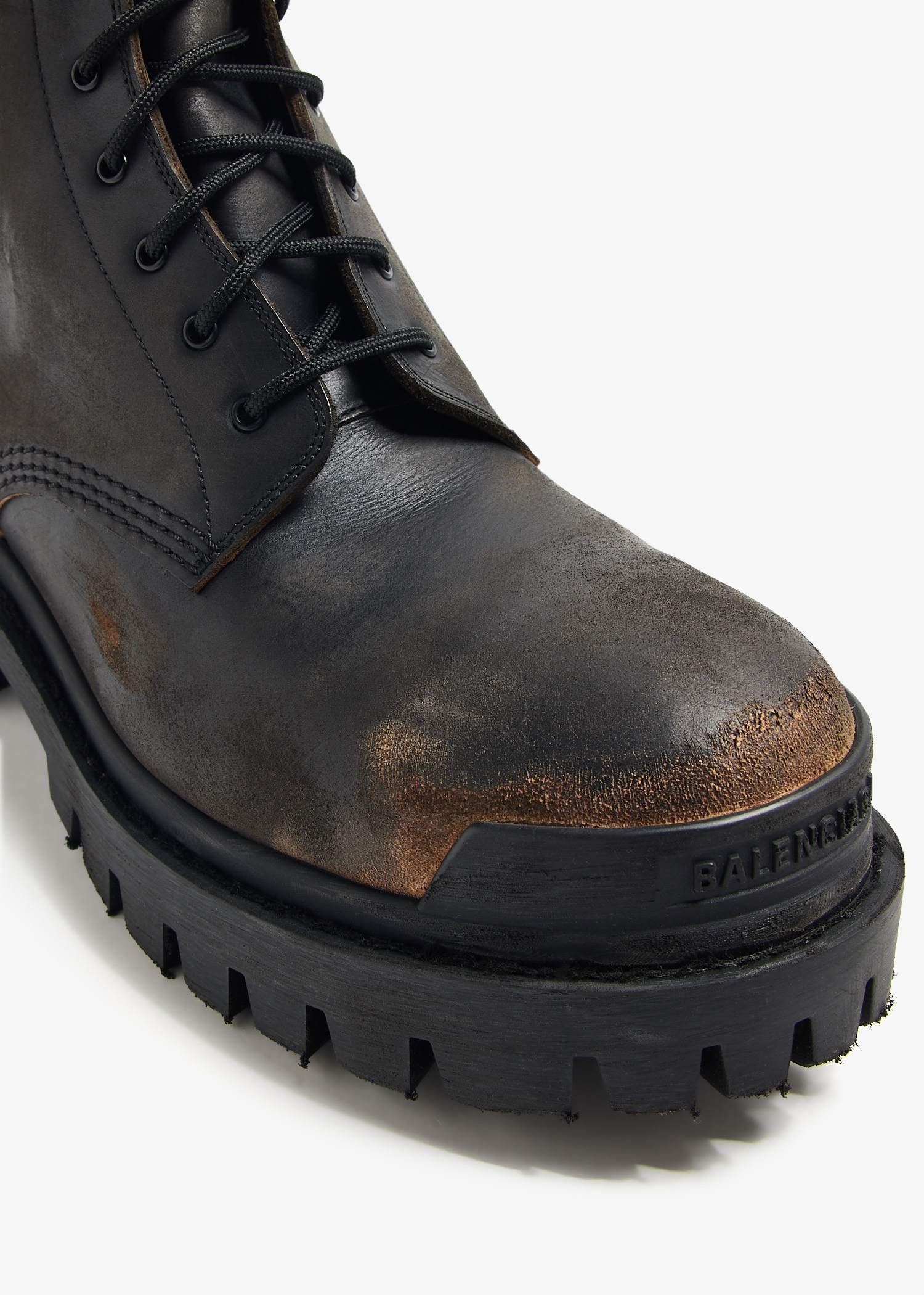 25SS new/BALENCIAGA ストライクレザーブーツ Boots Brown Balenciaga Strike lace-up boots for Men - Brown in KSA