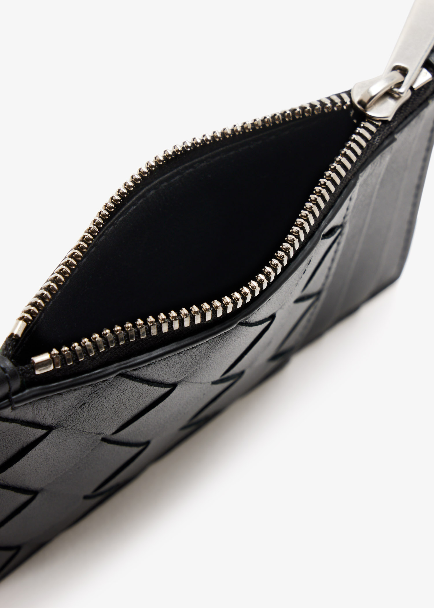 Bottega Veneta Zipped card case for Men - Black in Kuwait | Level