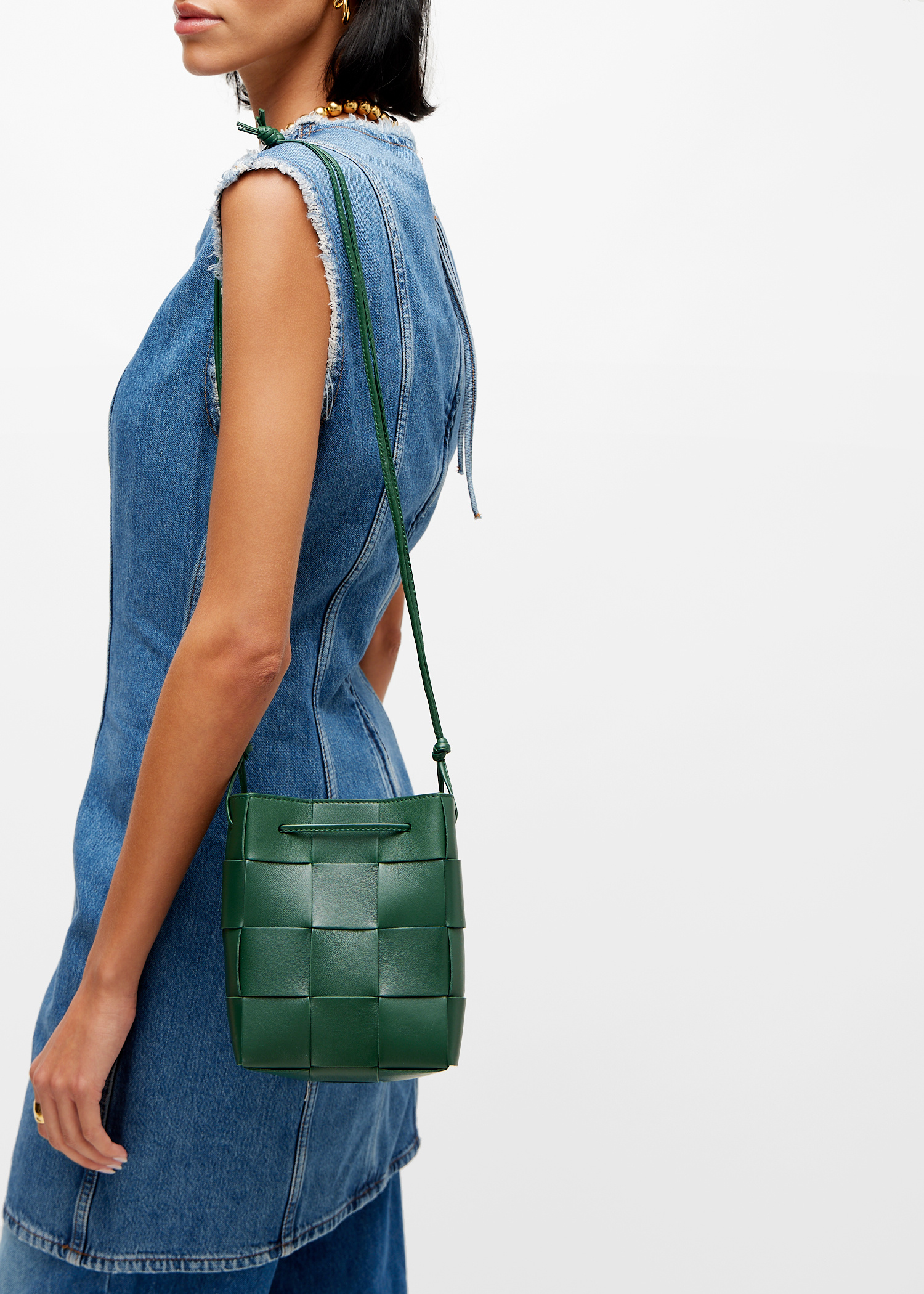 Bottega Veneta Small Cassette bucket bag for Women - Green in UAE