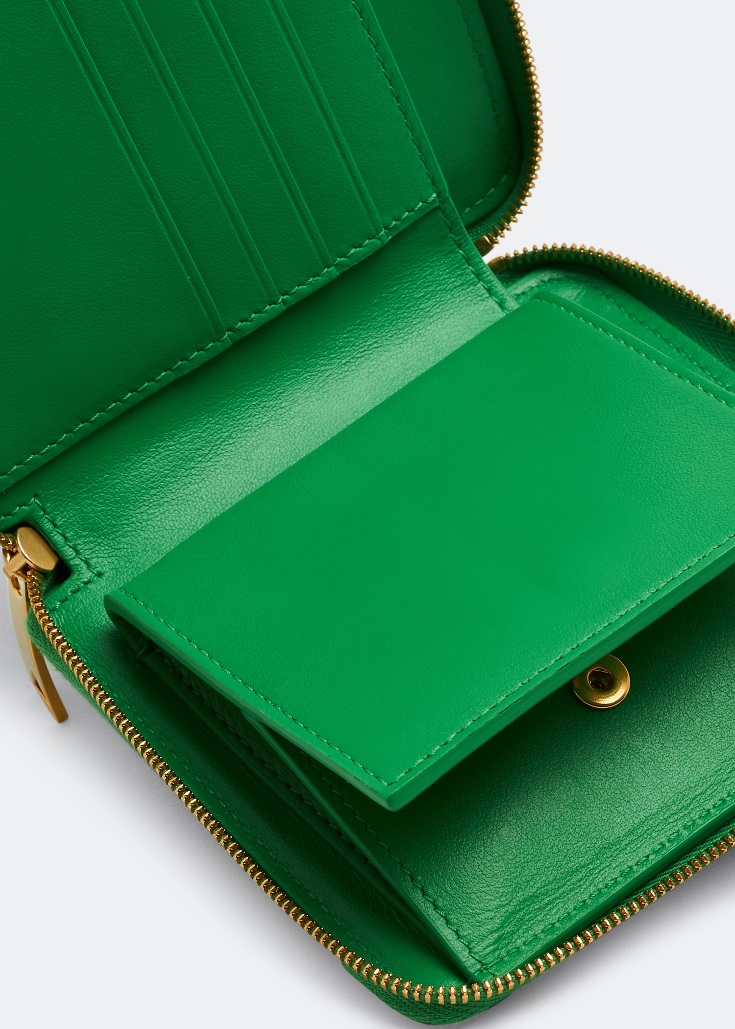 Bottega Veneta Zip around wallet for Women - Green in Oman | Level