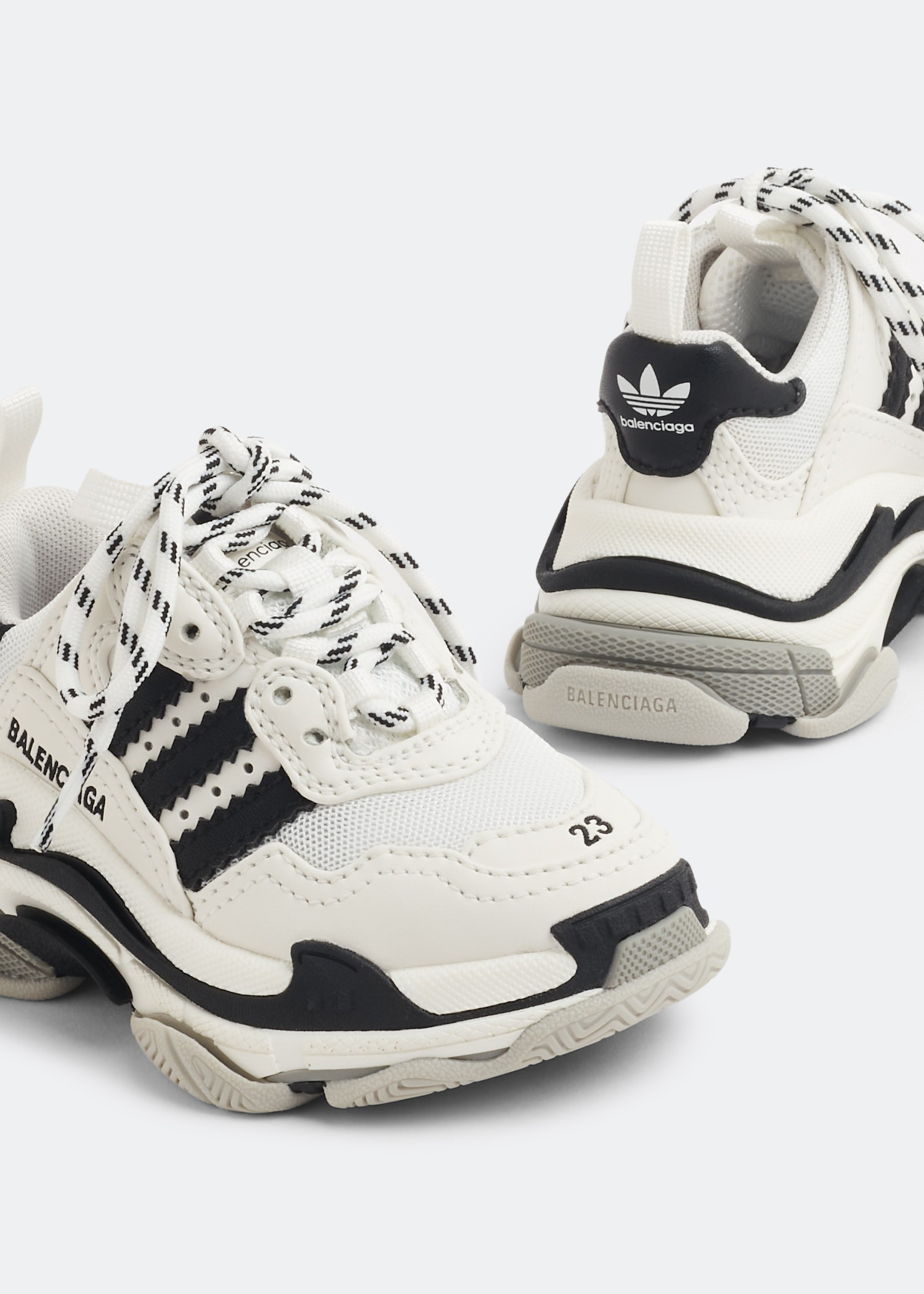 Balenciaga x adidas Triple S 男女通用儿童运动鞋- 白色在