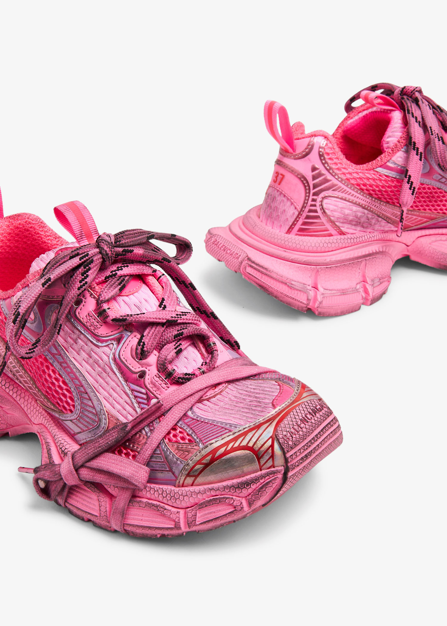 Balenciaga 3XL sneakers for Women - Pink in UAE | Level Shoes