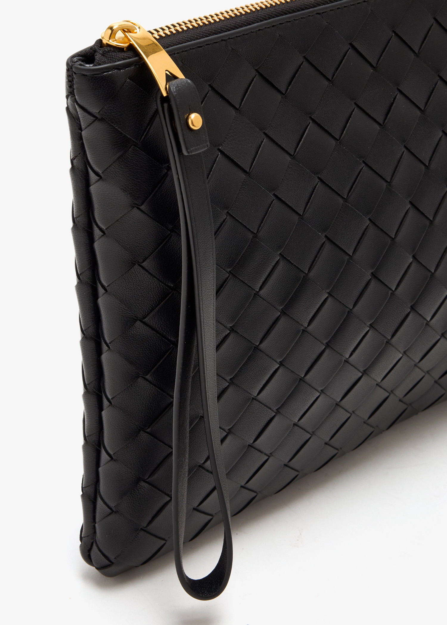 VIP価格.BOTTEGA VENETA Intrecciato Pouch 関税送料込 Bottega Veneta - Intrecciato Concert Black Leather Pouch
