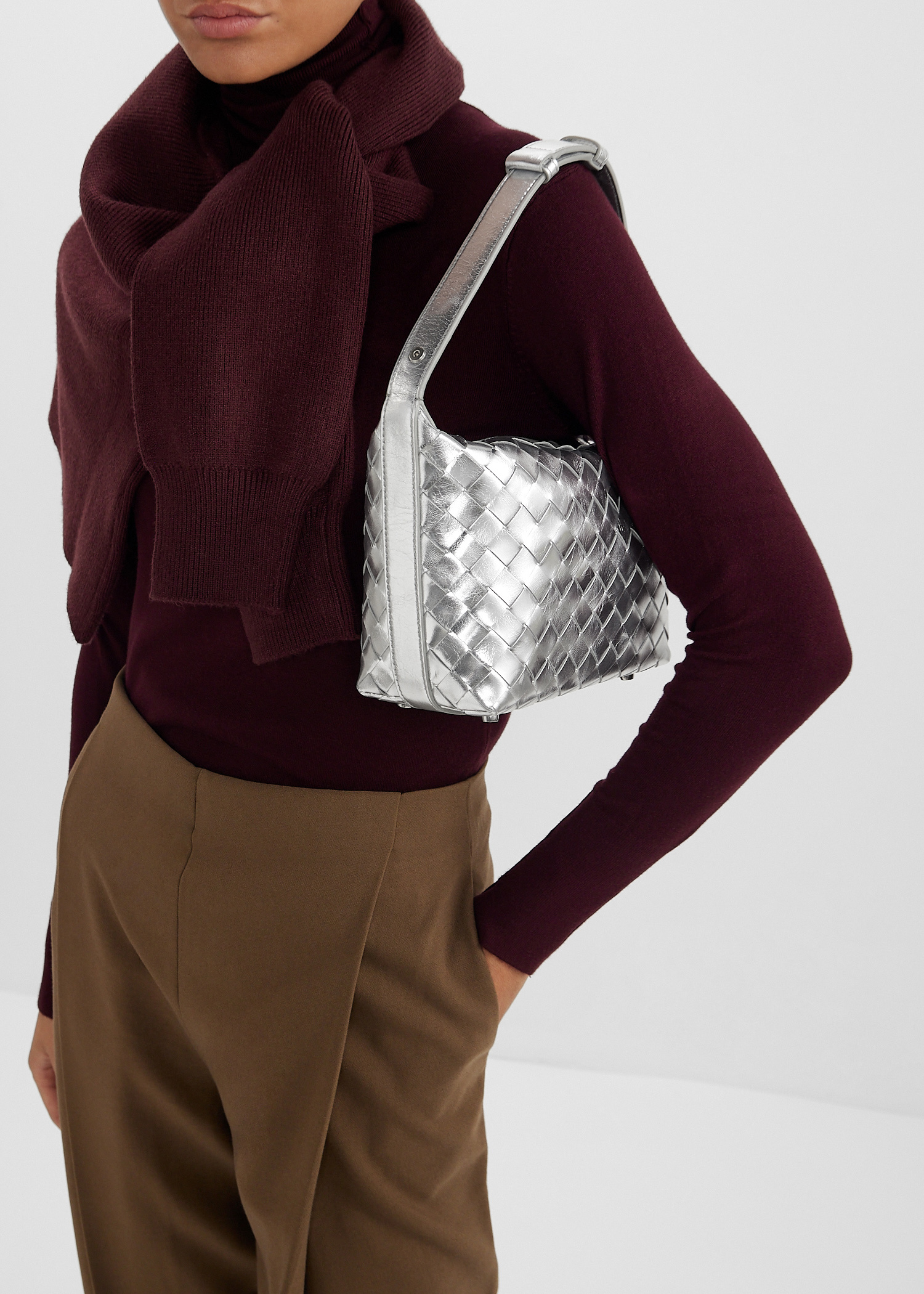 ＊送料・関税込み＊BOTTEGA VENETA Wallace メタリックレザー BOTTEGA VENETA Wallace intrecciato metallic leather shoulder