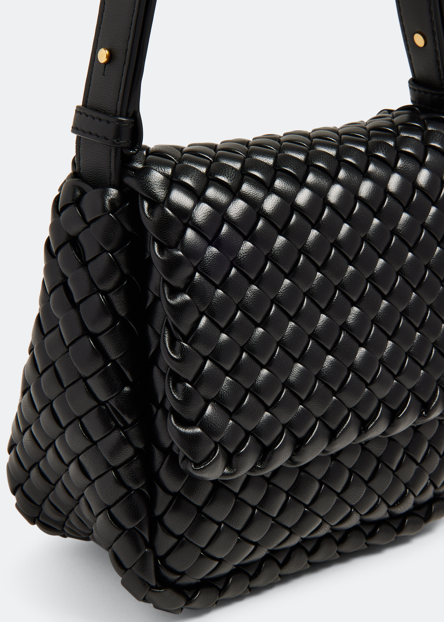 Bottega Veneta Small Cobble bag for Women - Black in USA | Level Shoes