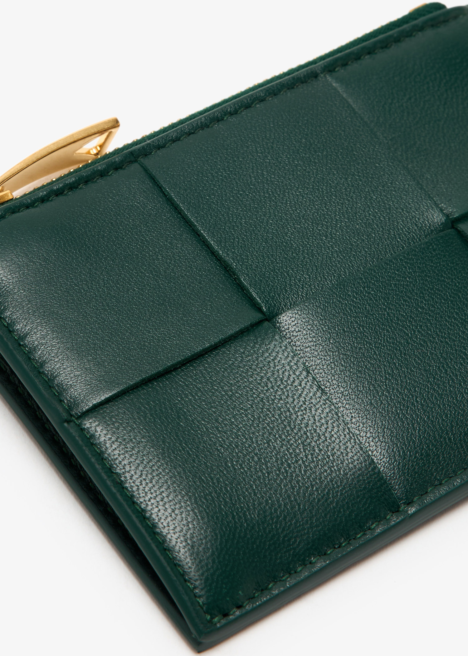 Bottega Veneta Cassette zippered card case for Women - Green in