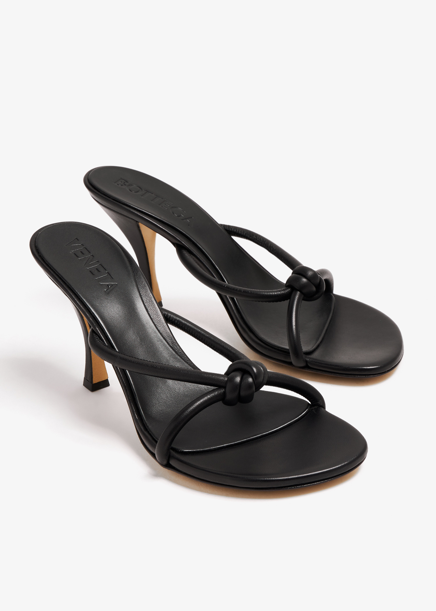 新品未使用　BOTTEGA VENETA ラベンダーミュール 39 Bottega Veneta shoes | Carla Saint-Barth