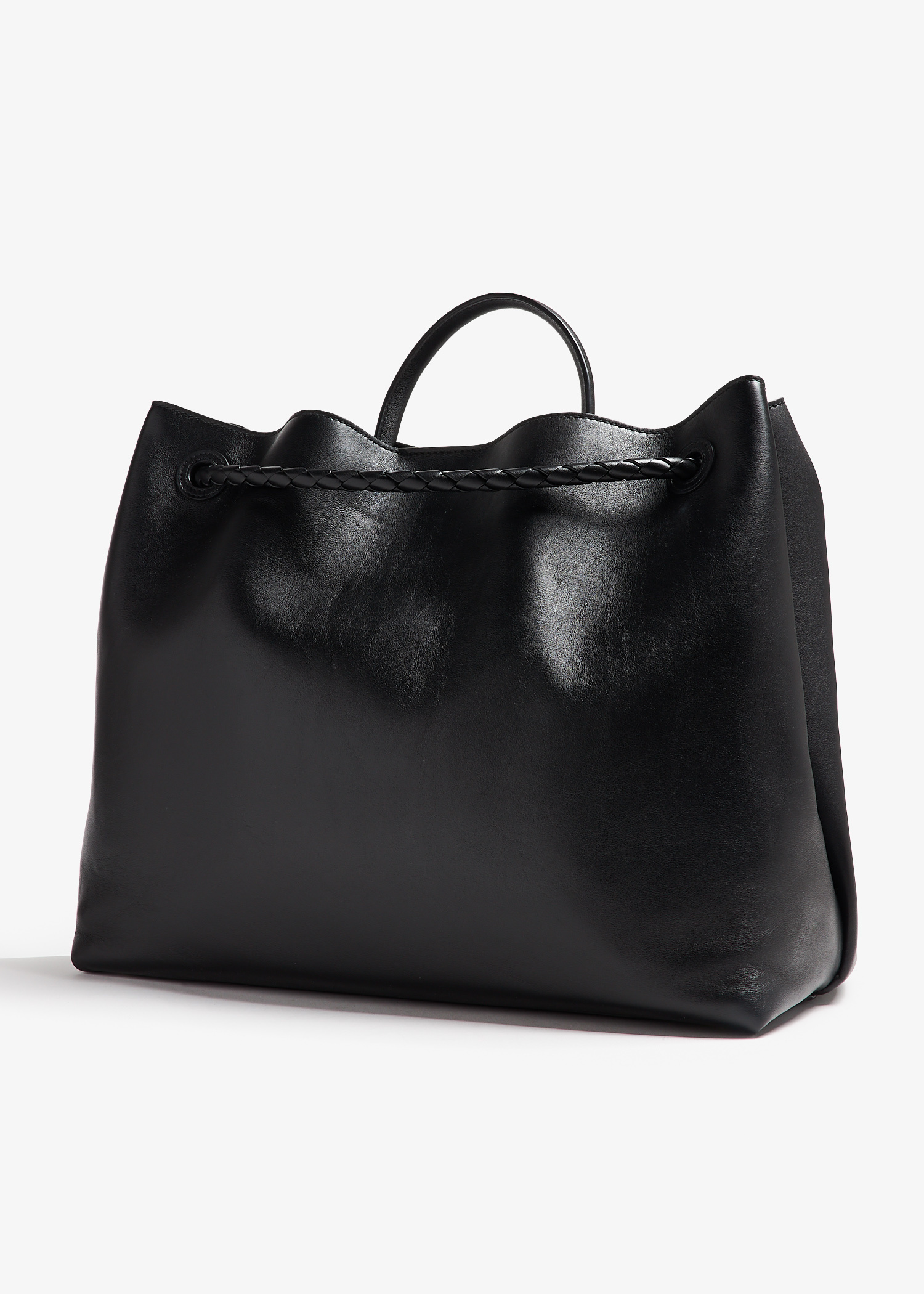 Bottega Veneta Large Andiamo bag for Women - Black in UAE