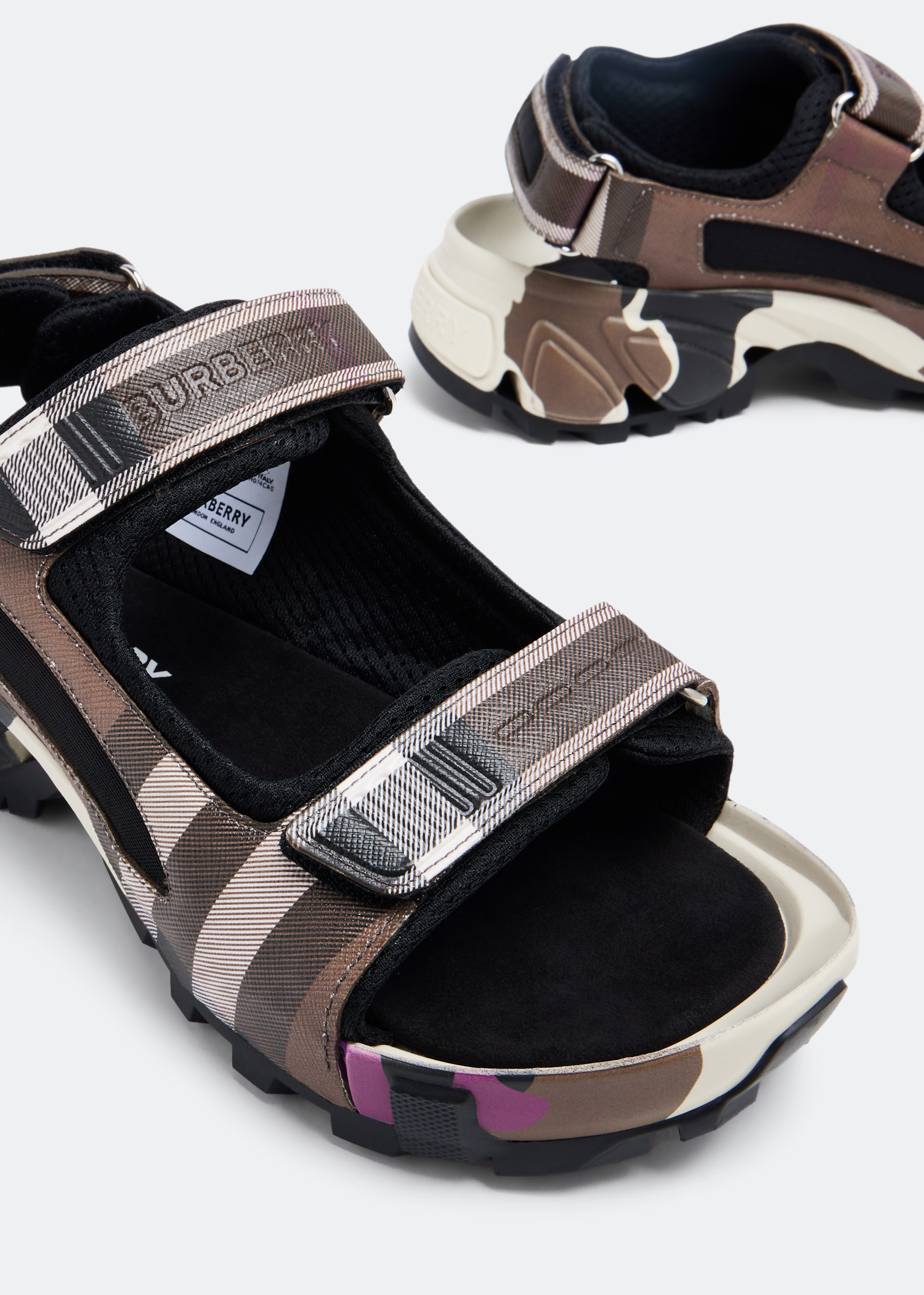 サンダル・ミュール Burberry FW25 Sandals (8088746) Burberry Wilma Sandal in Tan & Denim | FWRD