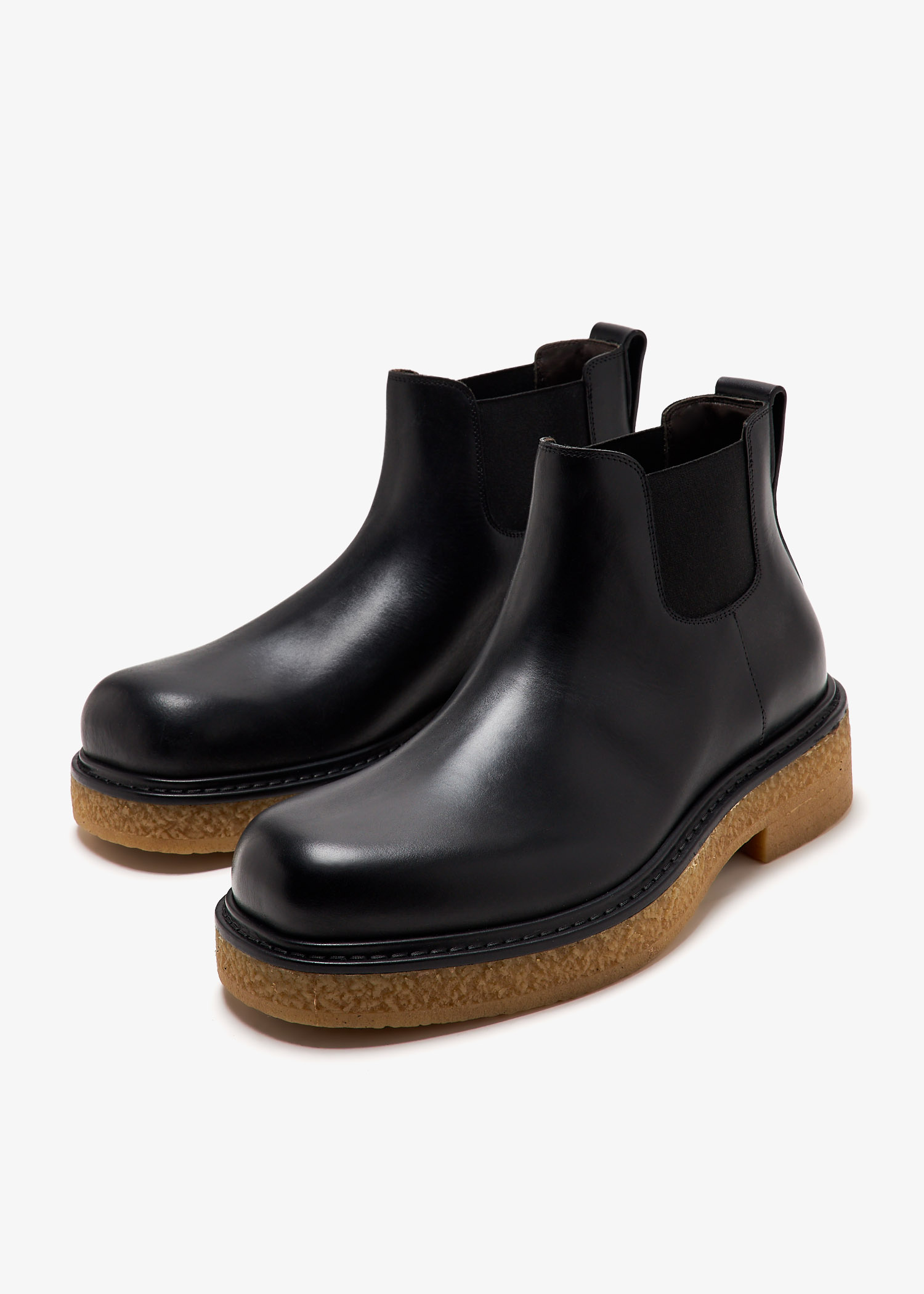 Bottega Veneta Haddock Chelsea ankle boots for Men - Black in KSA