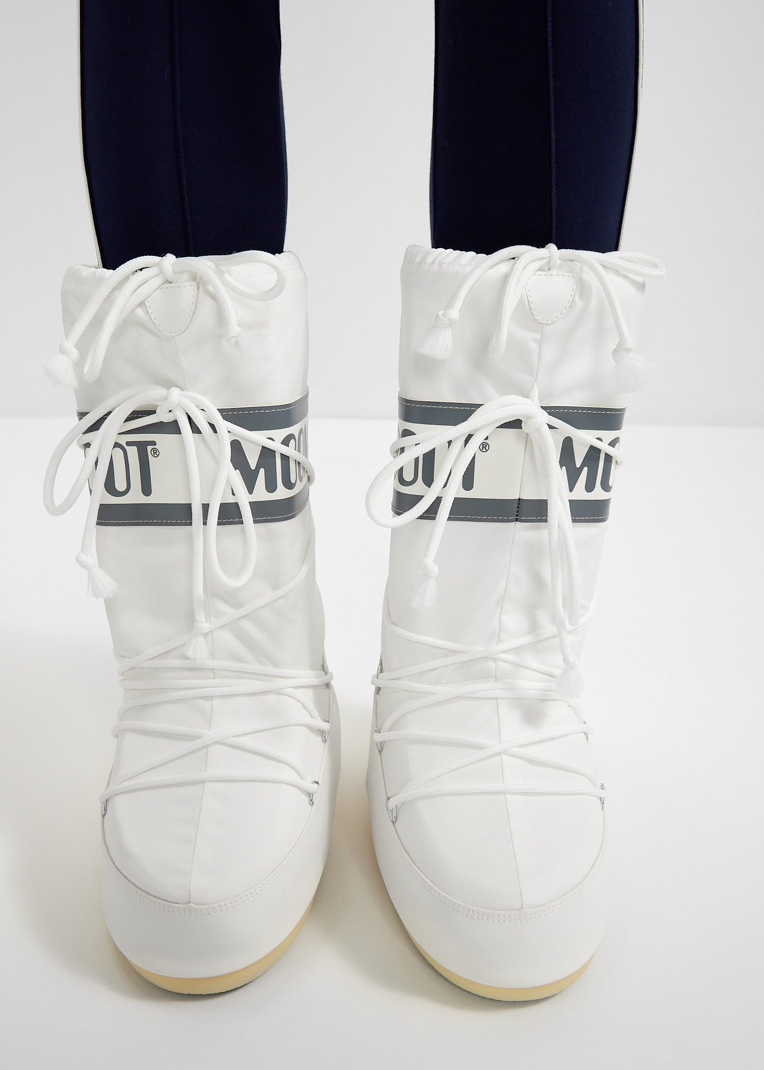 Moon Boot Icon boots for Women - White in UAE | Level Shoes