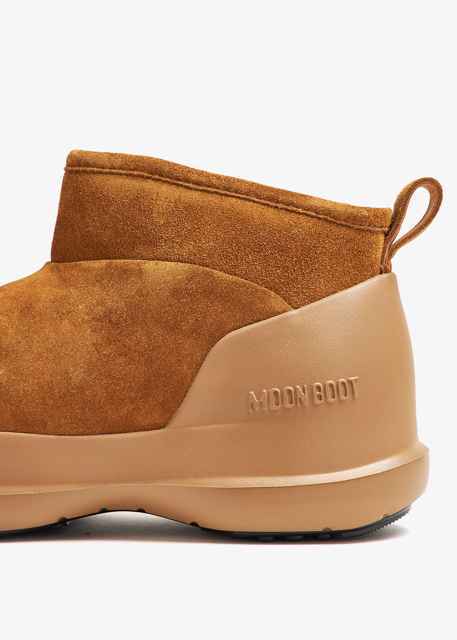 ショートブーツ・ブーティ MOON BOOT Caramel suede Luna Low ankle boots (2480100 M008) MOON BOOT Luna Low suede boots | NET-A-PORTER