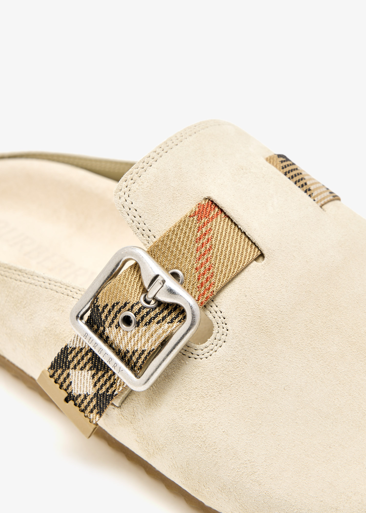 Burberry Urchin sandals for Women - Beige in UAE | Level Shoes